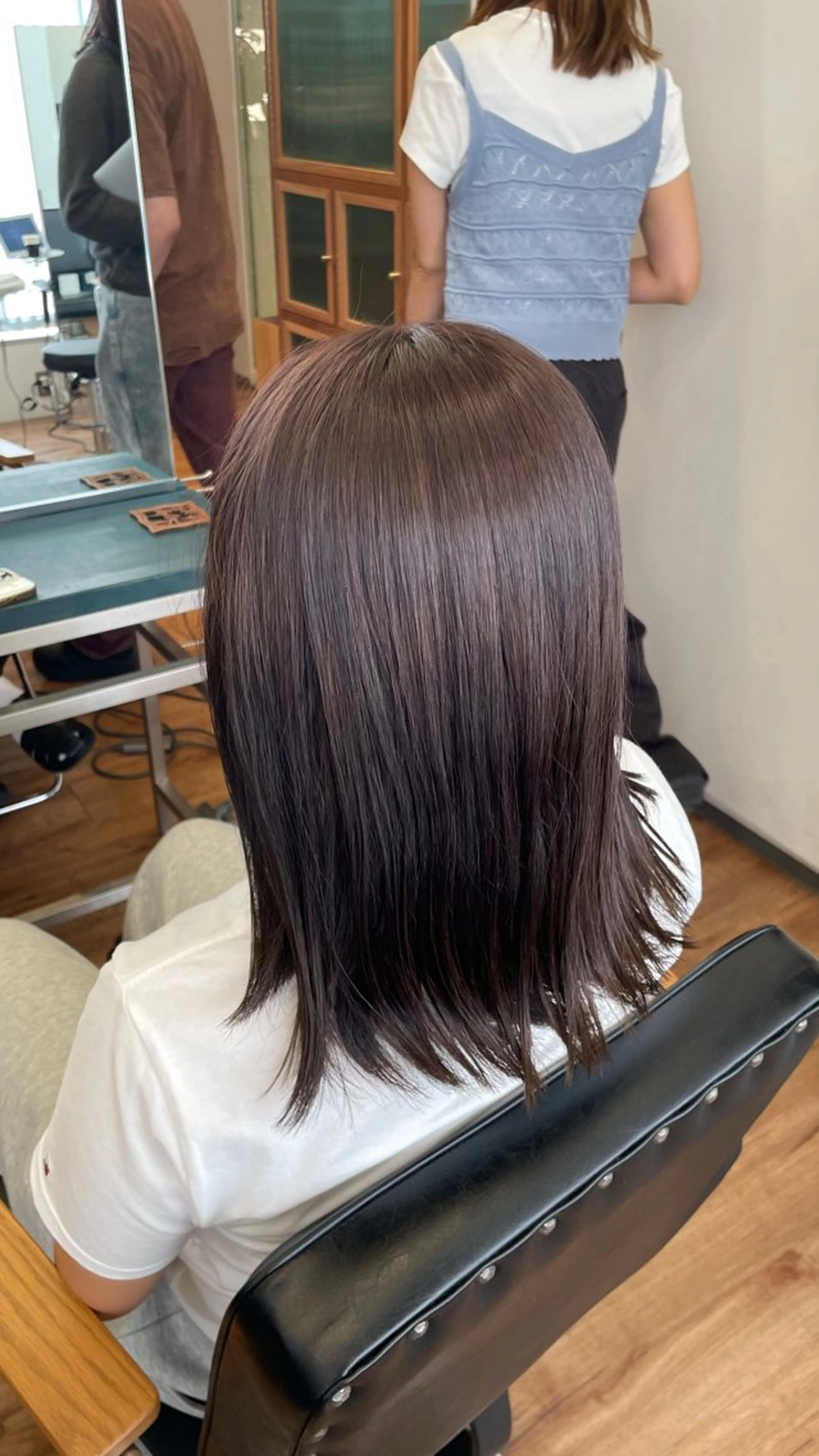 カラー 中川 紗希のヘアスタイル