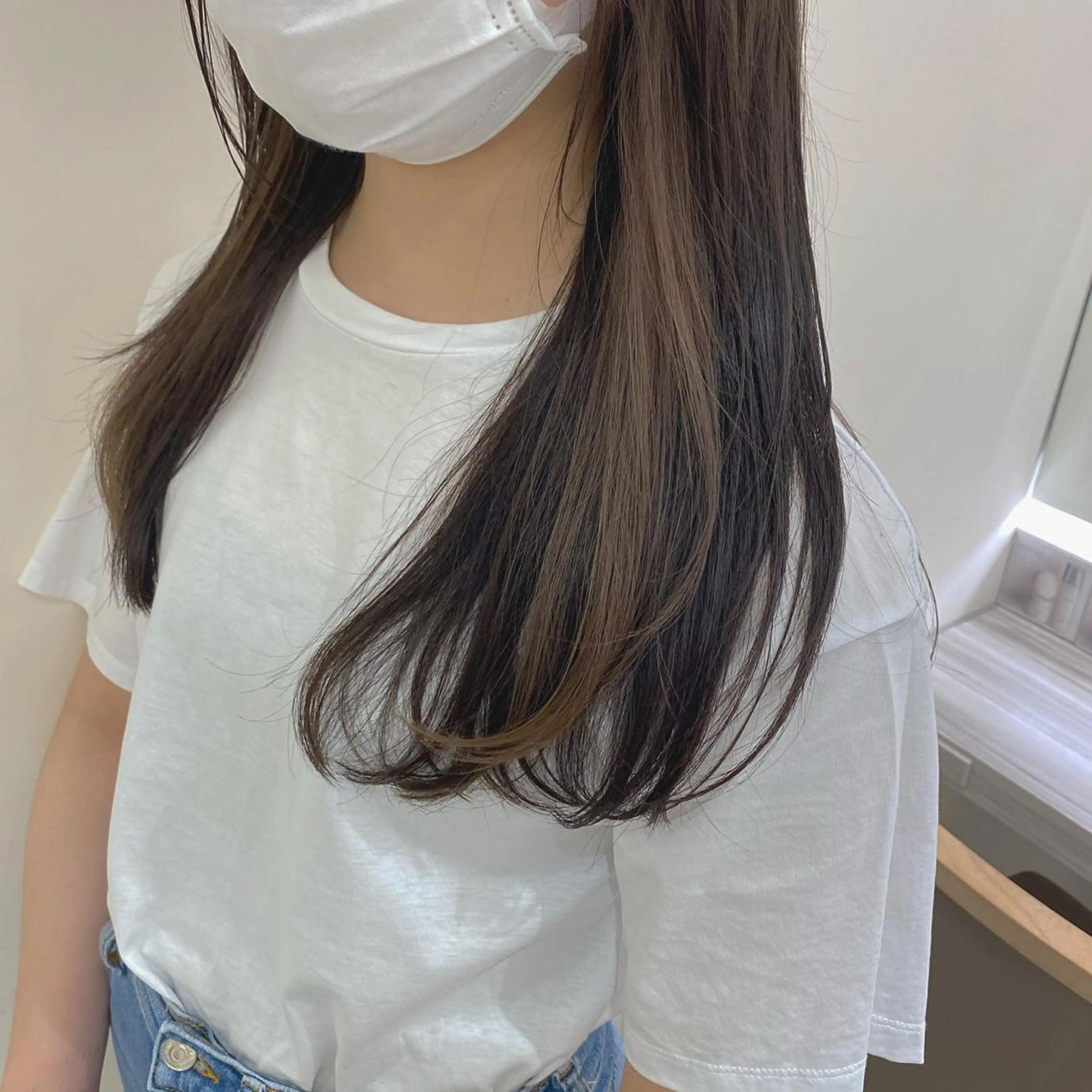 ロング カット ヘアカラー トリートメント プレイングカラー🤍 細めハイライトのヘアスタイル