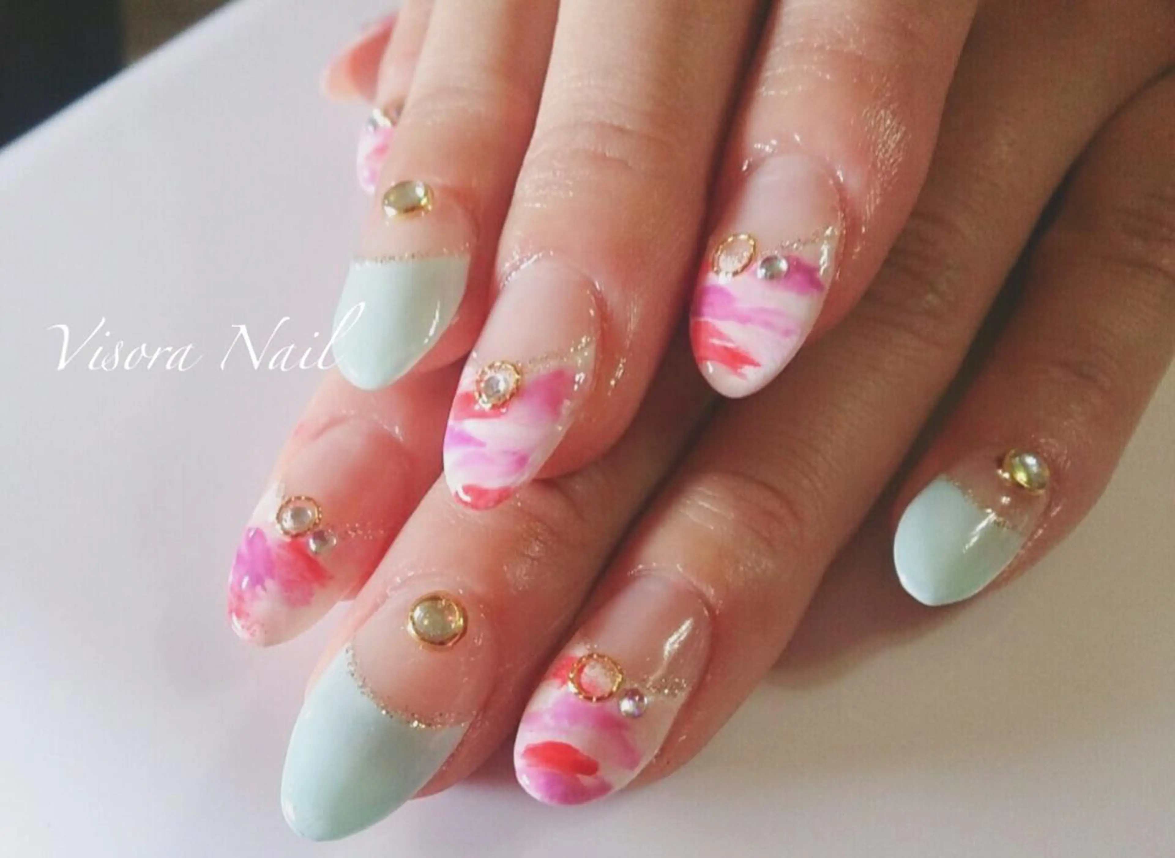 ネイル ハンドネイル 美SORA ～ｳﾞｨｿﾗ～のネイルデザイン