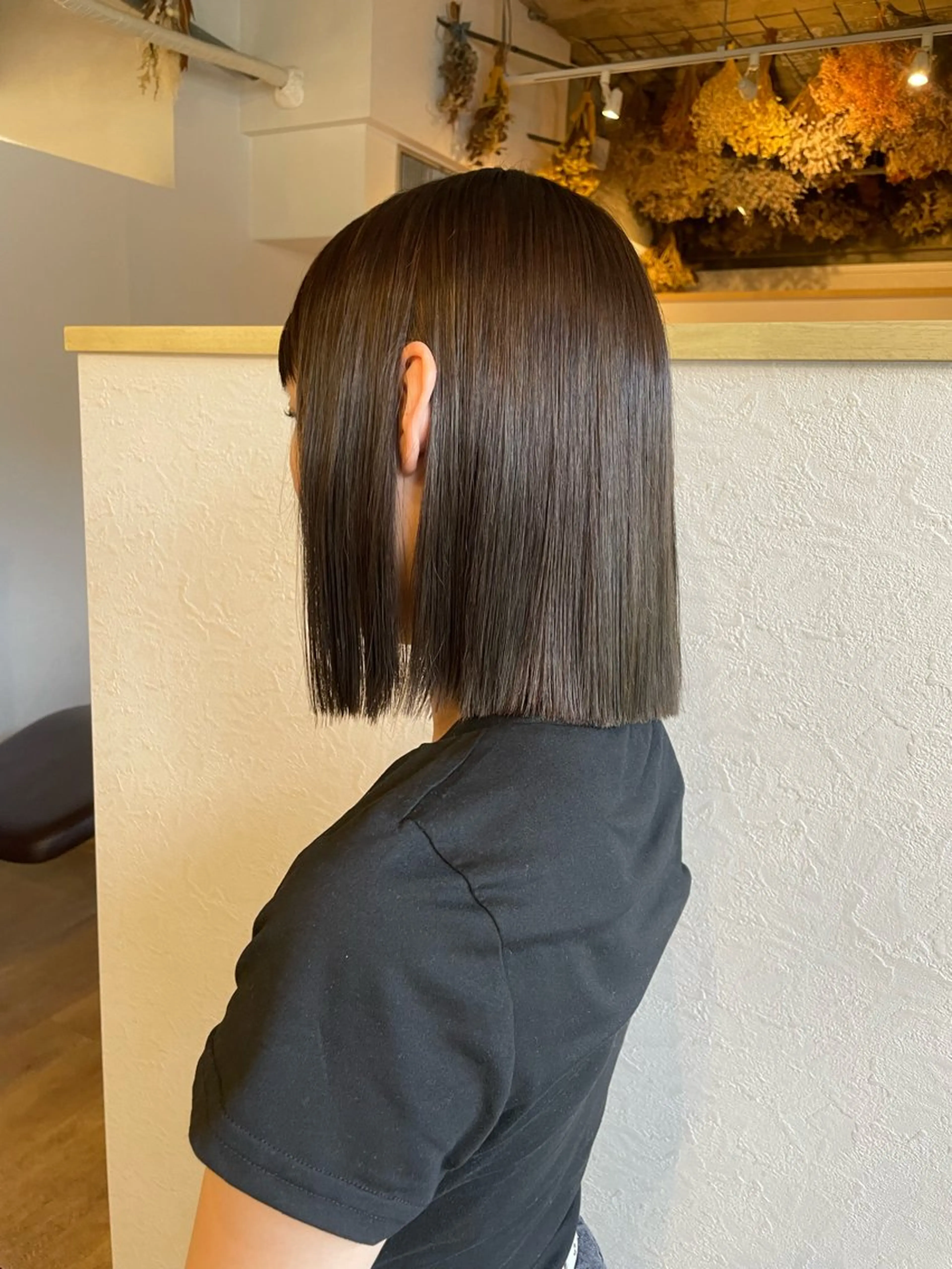 ショート カラー ボブ カット ヘアカラー トリートメント ボブ/ショート/ 高発色カラー/満里奈のヘアスタイル