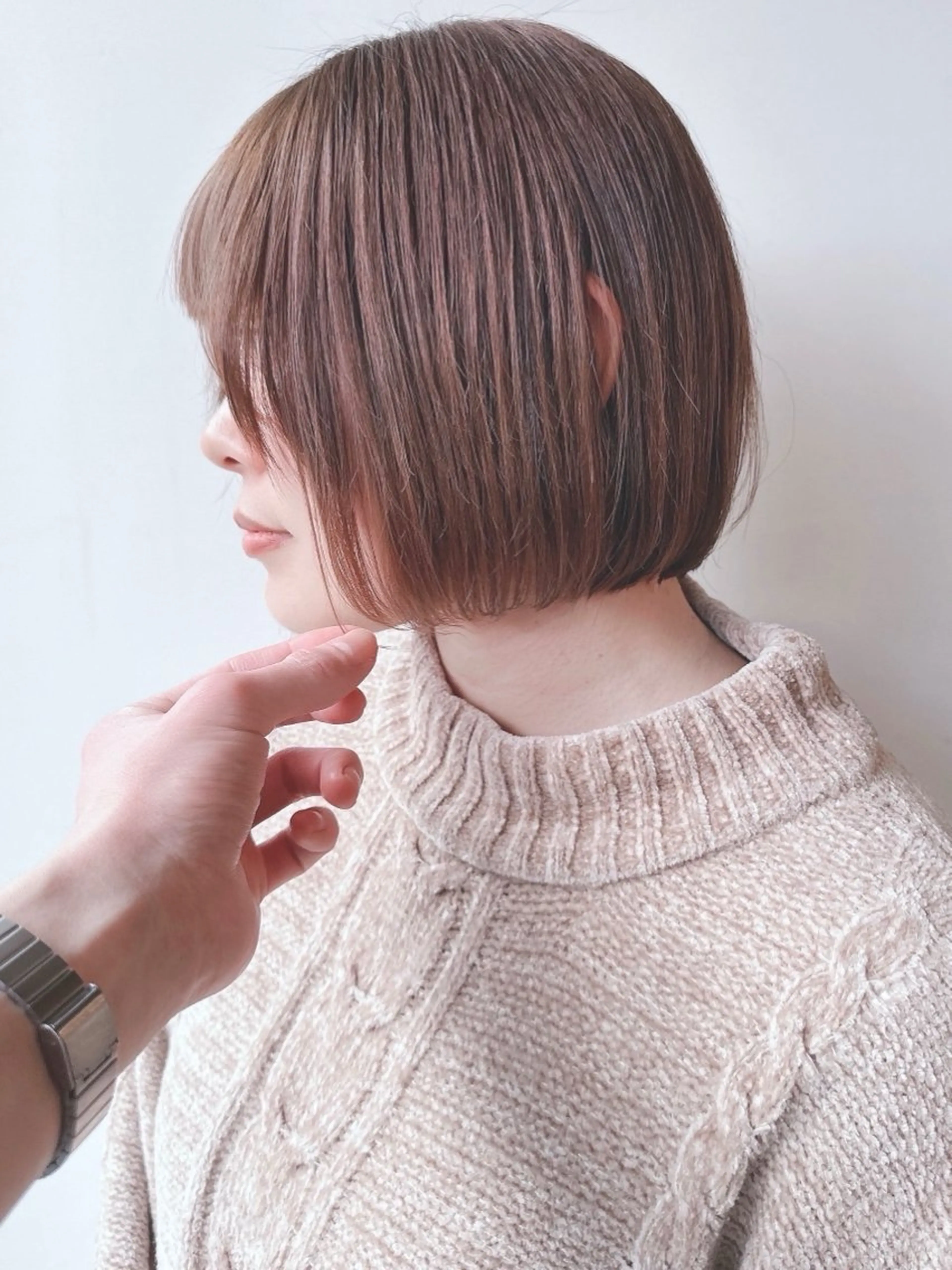 ショート とうい/パーマボブ/ くせ毛/丸みボブのヘアスタイル