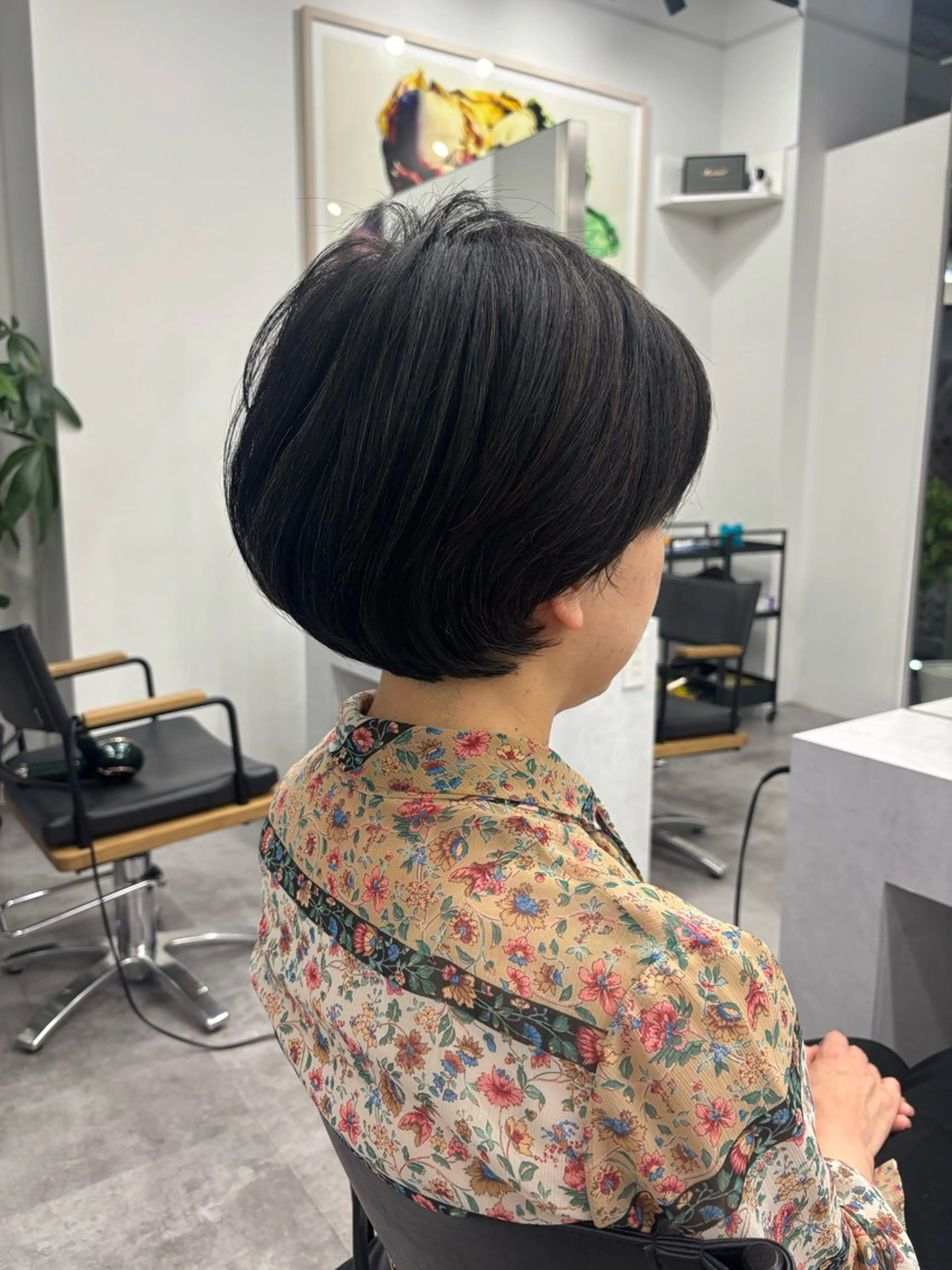 ショート カラー ヘアアレンジ マエダ アズミ🌱のヘアスタイル