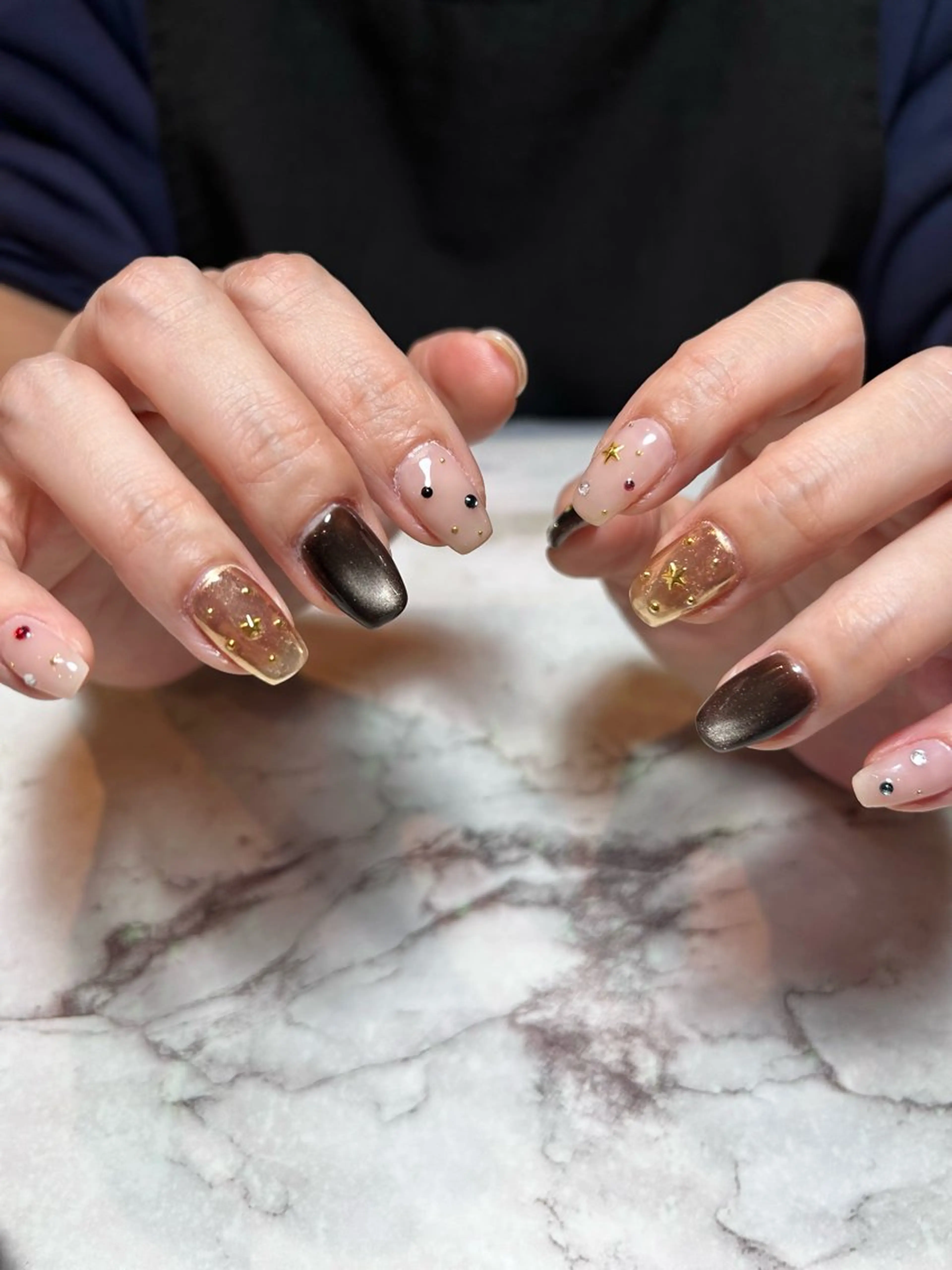 ネイル ハンドネイル フットネイル TESORO nailのネイルデザイン