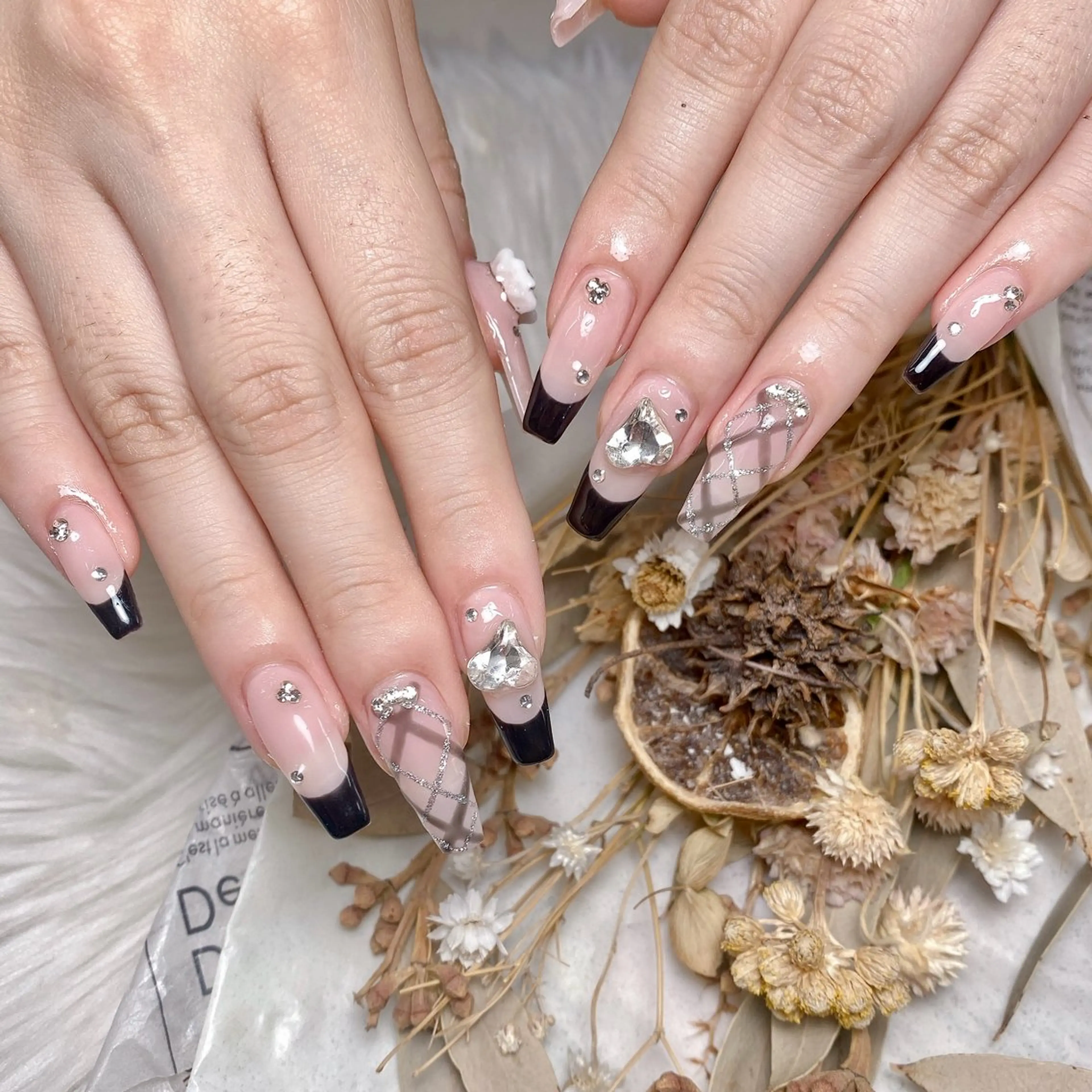 ネイル 長さ出し フレンチネイル ジェルネイル ガラスフレンチ 韓国ネイル ハンドネイル ハンドケア For U nail スカルプ専門店のネイルデザイン