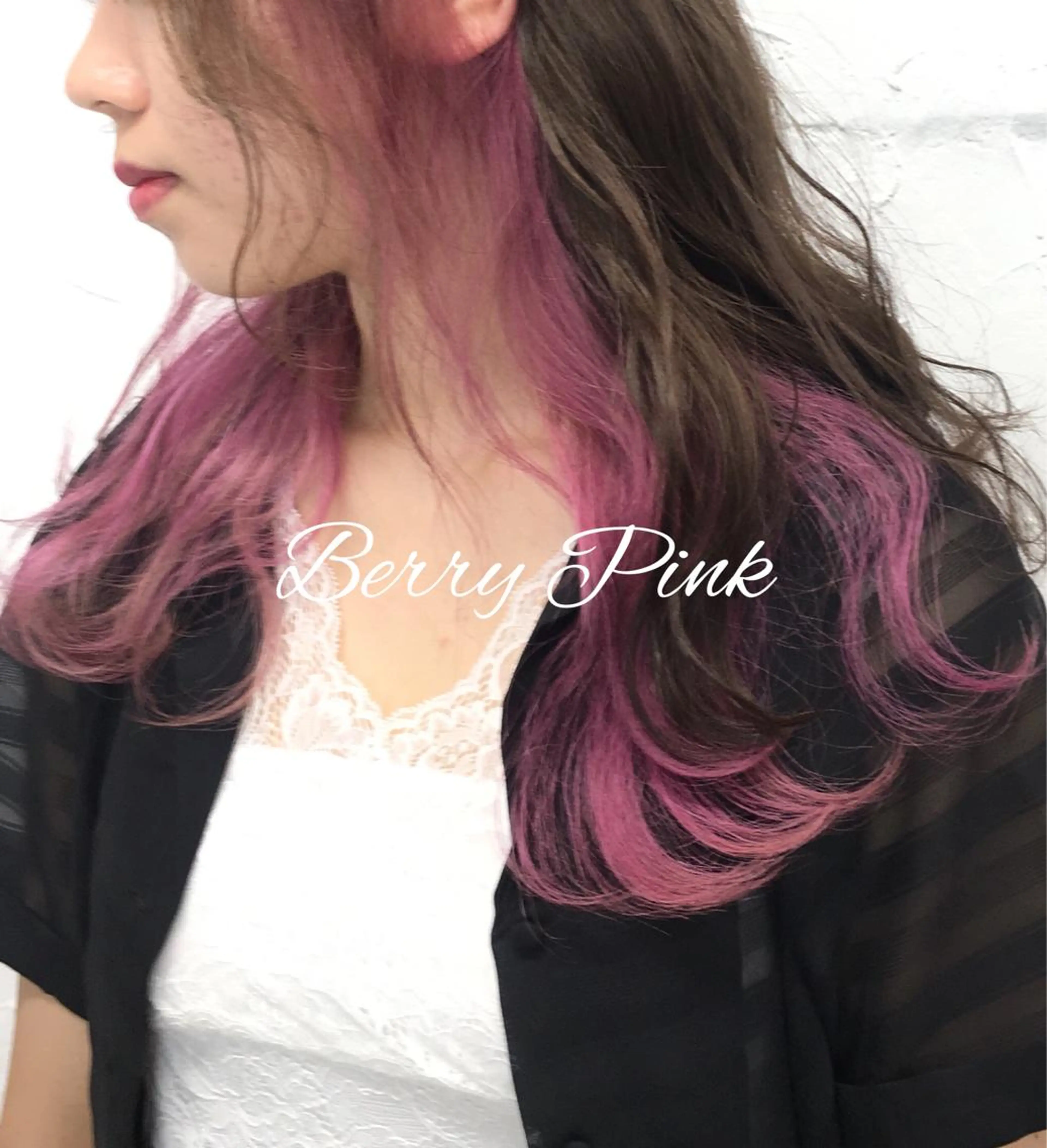 セミロング カラー インナーカラー 大人垢抜け ダブルカラーのヘアスタイル