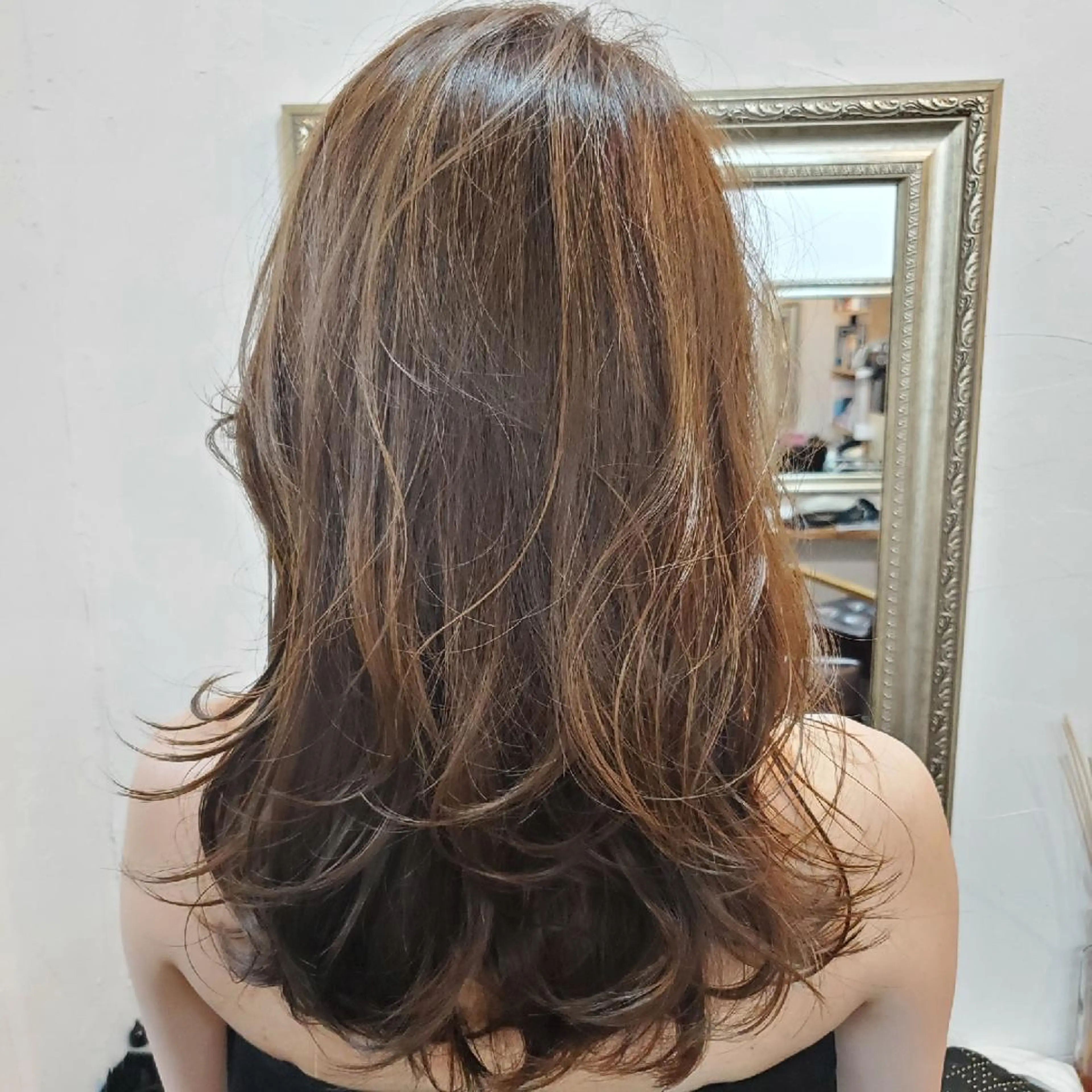 ロング カラー カット ヘアカラー トリートメント フリーランス所属・韓国ヘア レイヤー くびれヘアMATSUのヘアスタイル