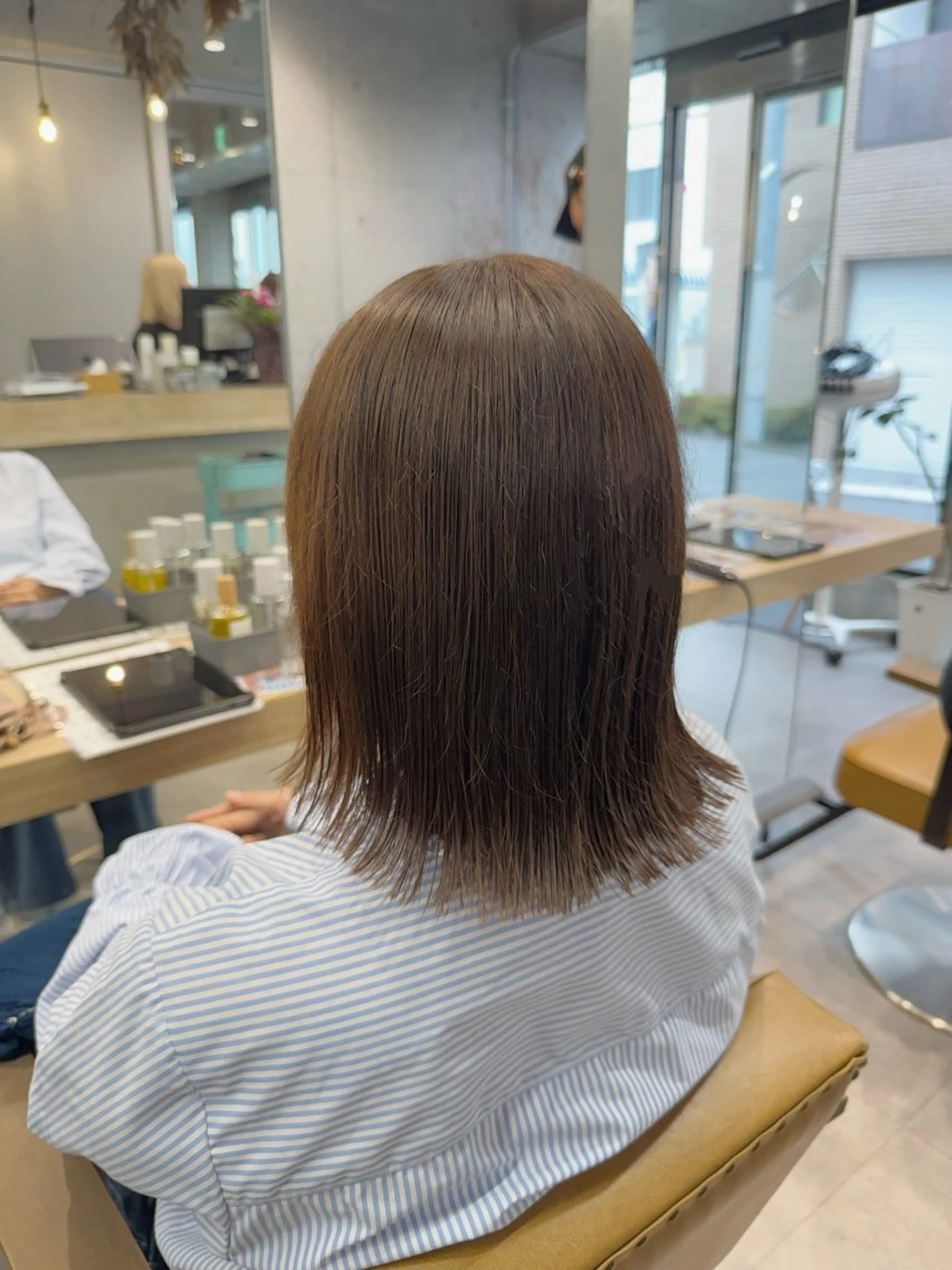 ミディアム カット 透明感/艶カラー/ ゆな🫧のヘアスタイル