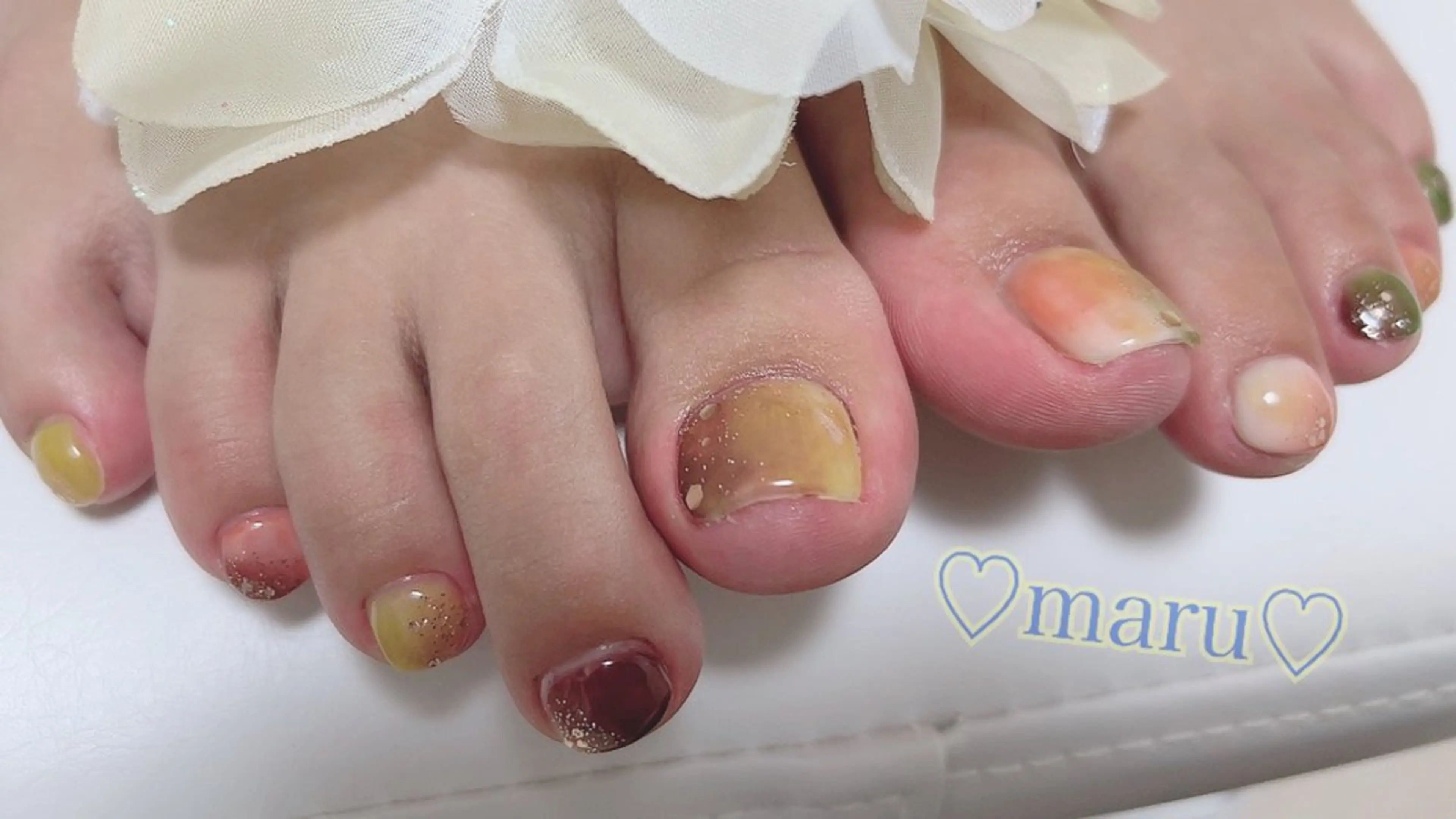 ネイル ハンドネイル フットネイル まるみ♡8/25- 31お休み🙇‍♀️のネイルデザイン