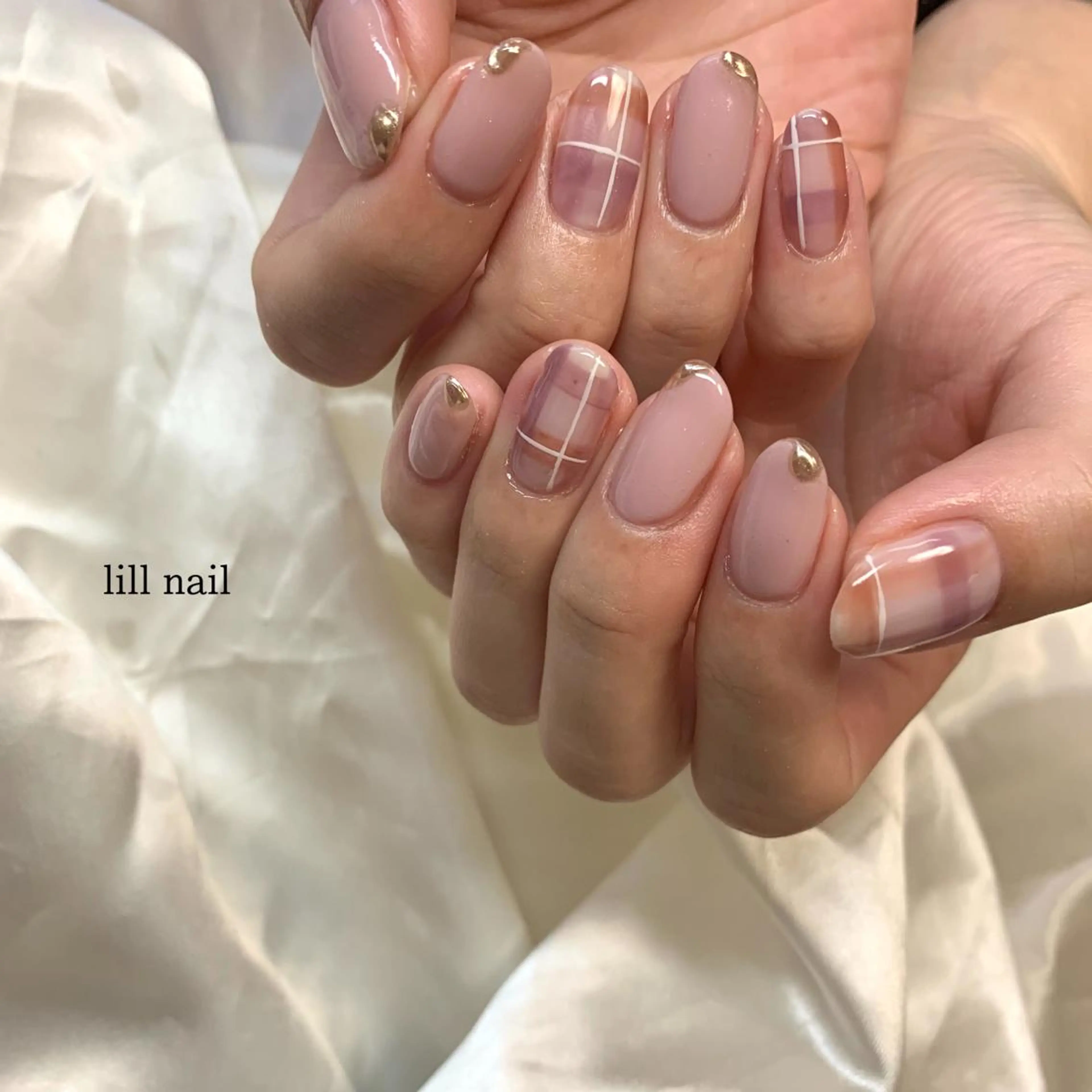 ミディアム pllia beautyのネイルデザイン