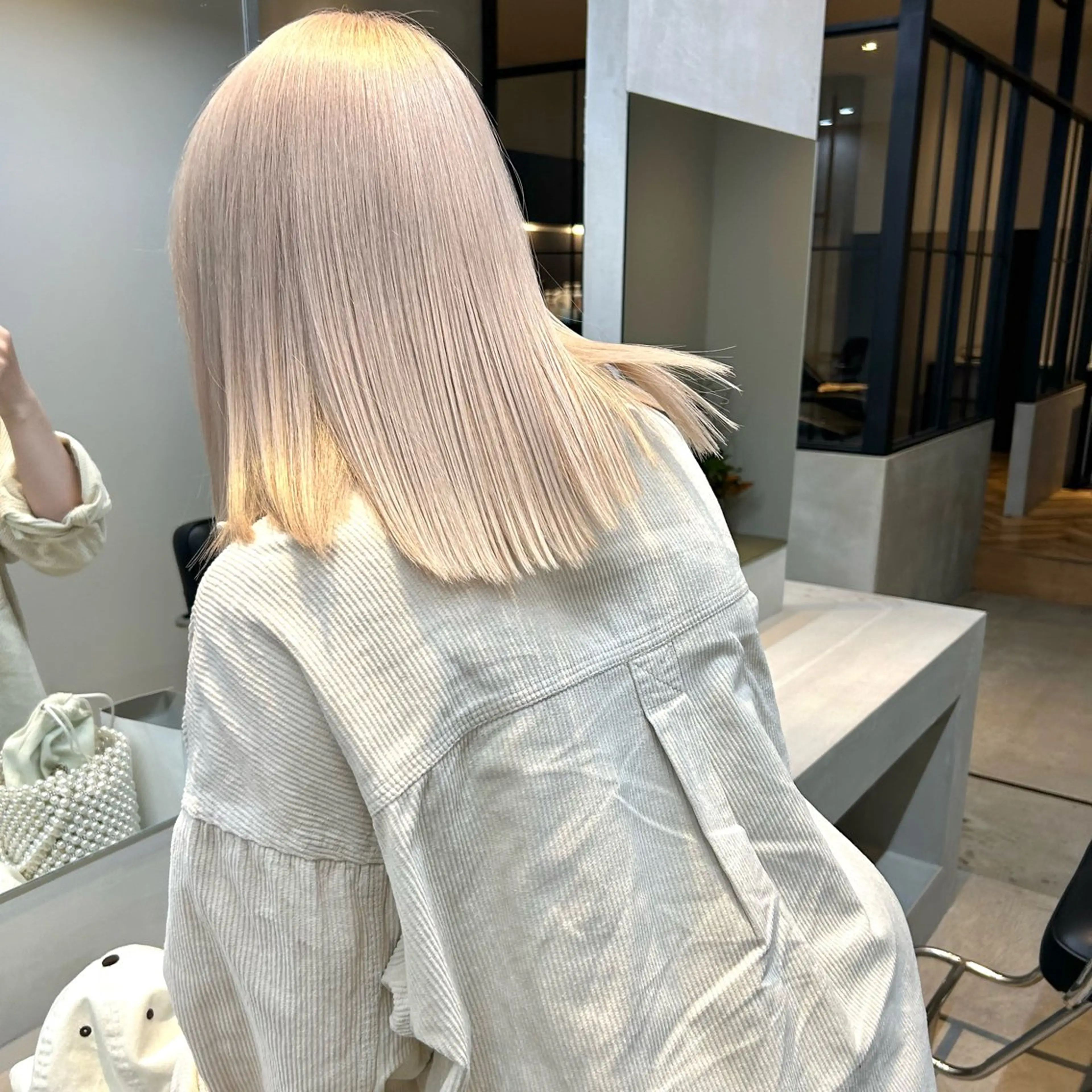 ミディアム カラー ヘアカラー トリートメント mood tatemachiのヘアスタイル