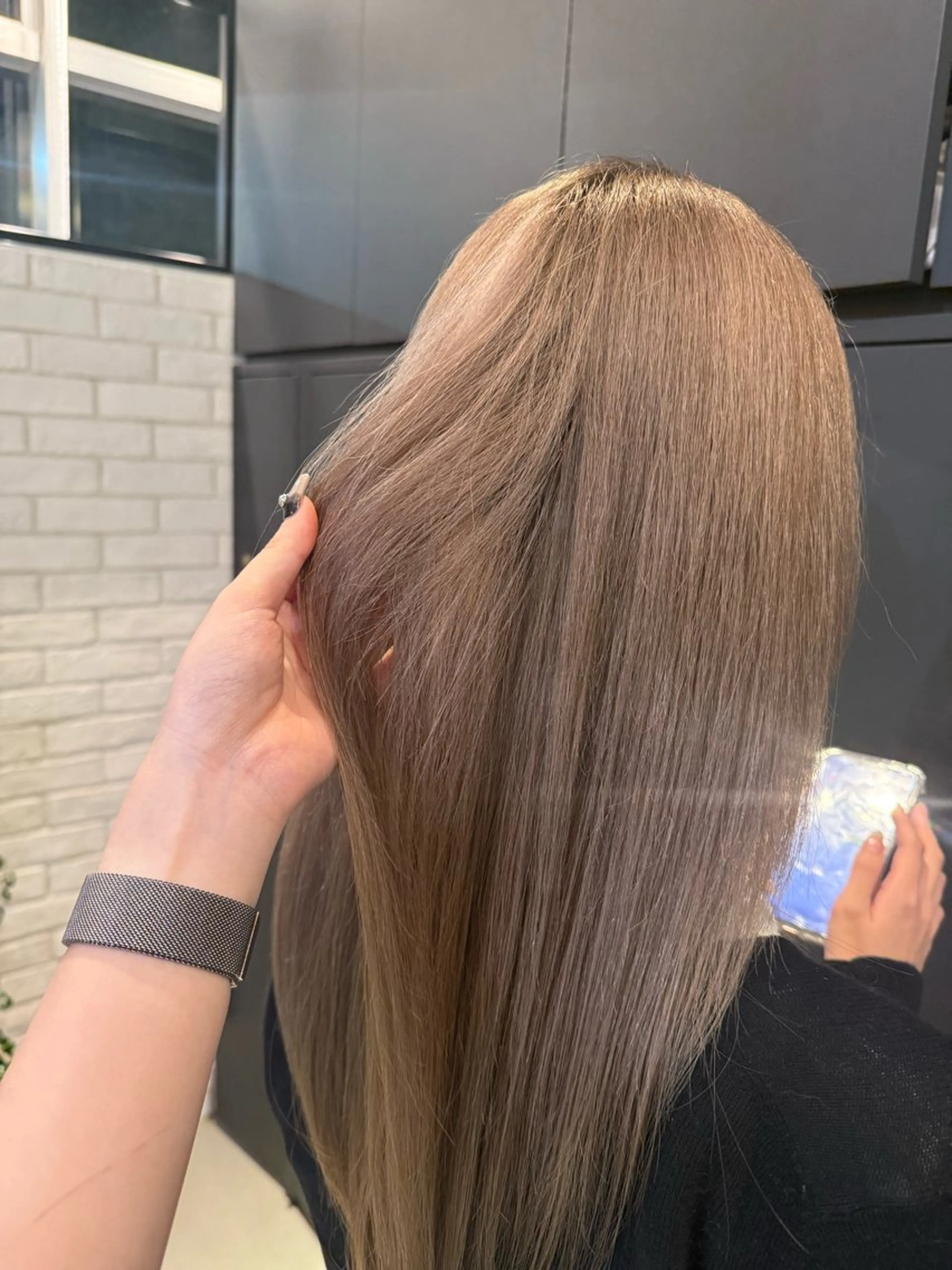 カラー グレージュ ミルクティーグレージュ ヘアカラー thec rioのヘアスタイル