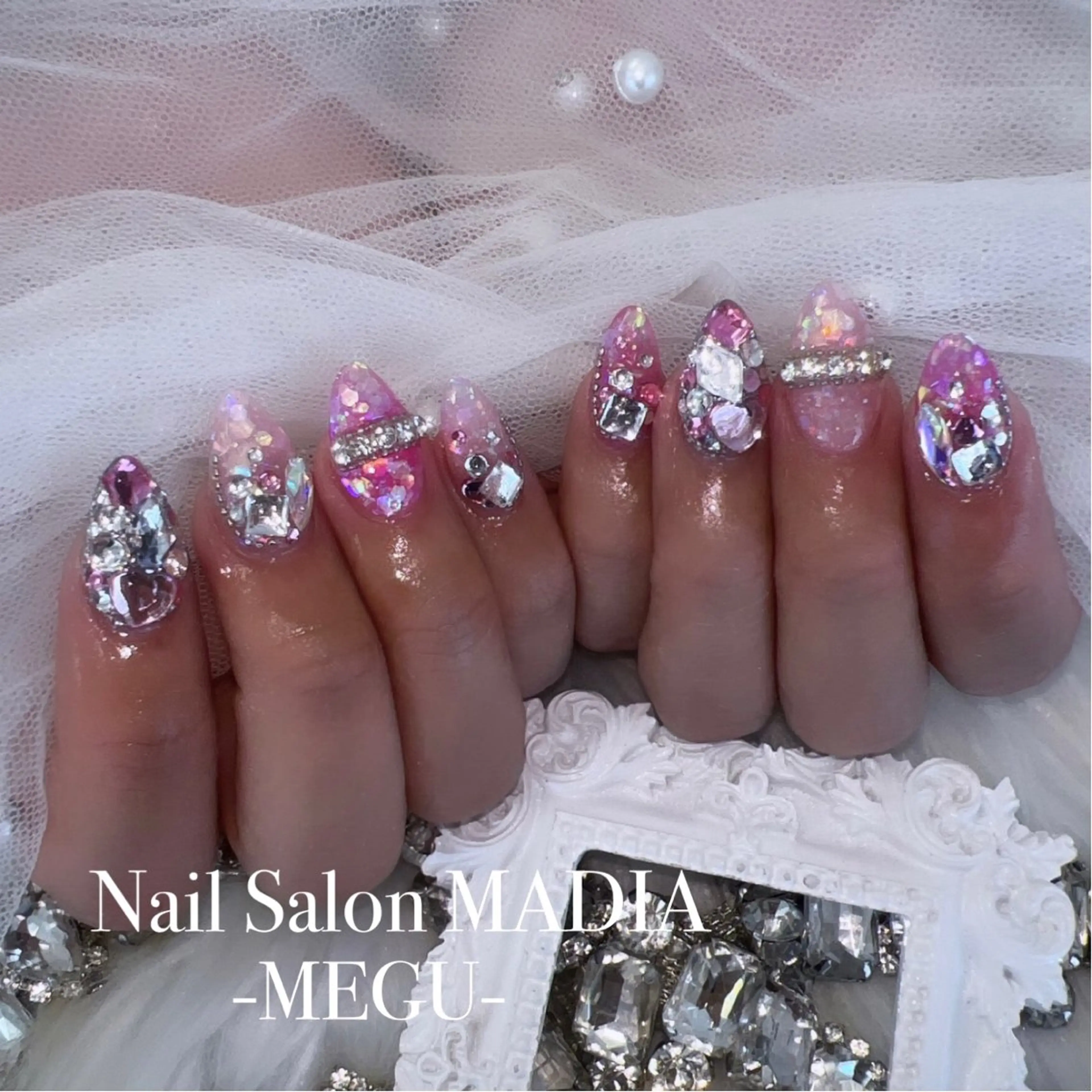 ネイル MADIA藤沢所属・MADIA MEGUのネイルデザイン