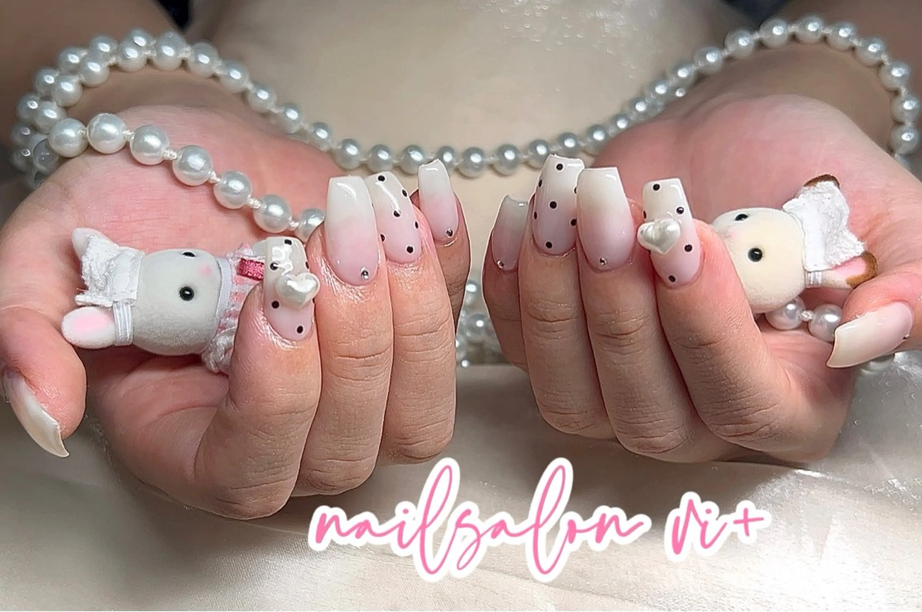 ネイル ハンドネイル nailsalon vi+新人LiLiのネイルデザイン