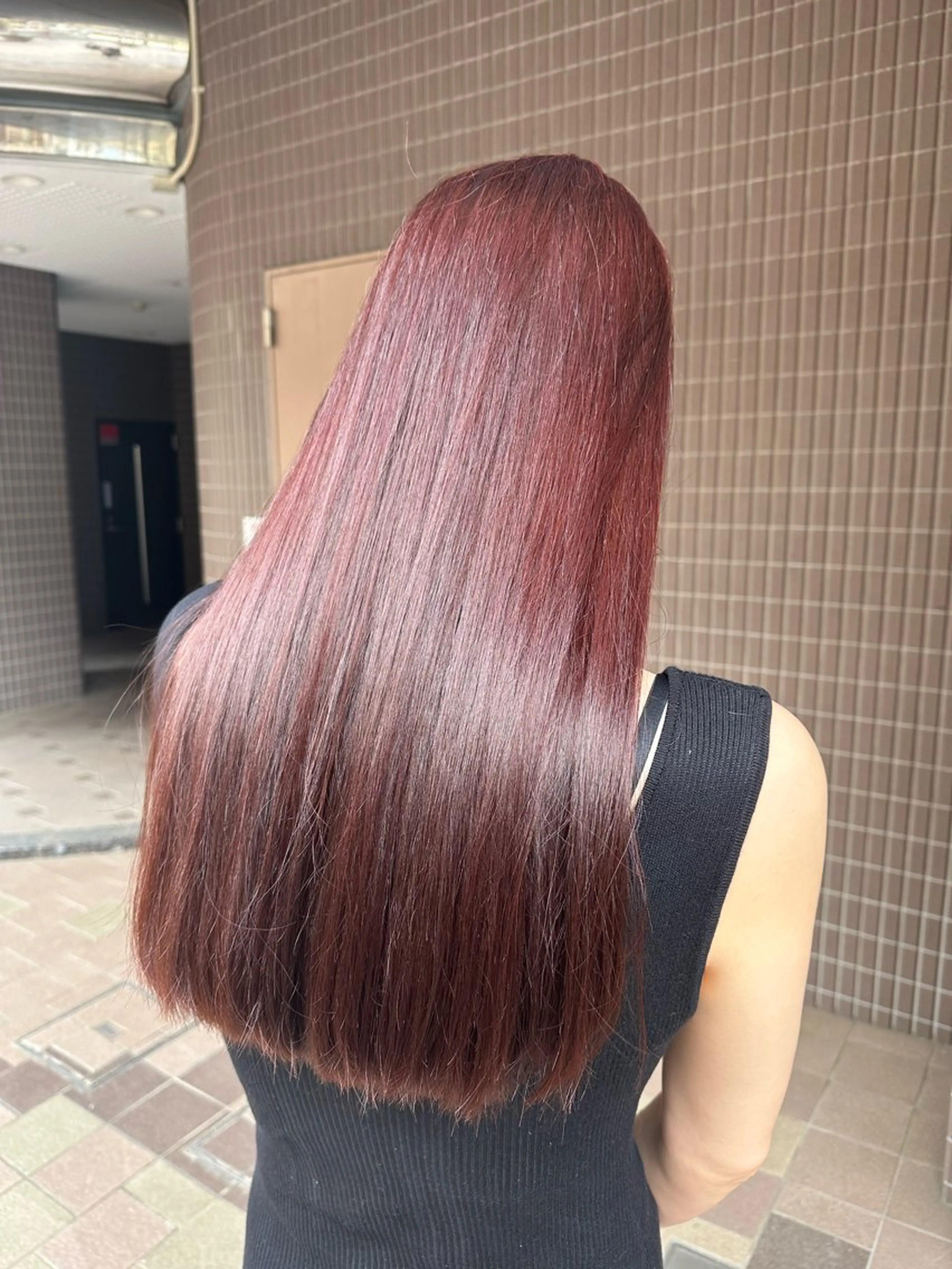 ロング カラー ブリーチ ブリーチなしカラー レッドカラー 清水 遥香のヘアスタイル