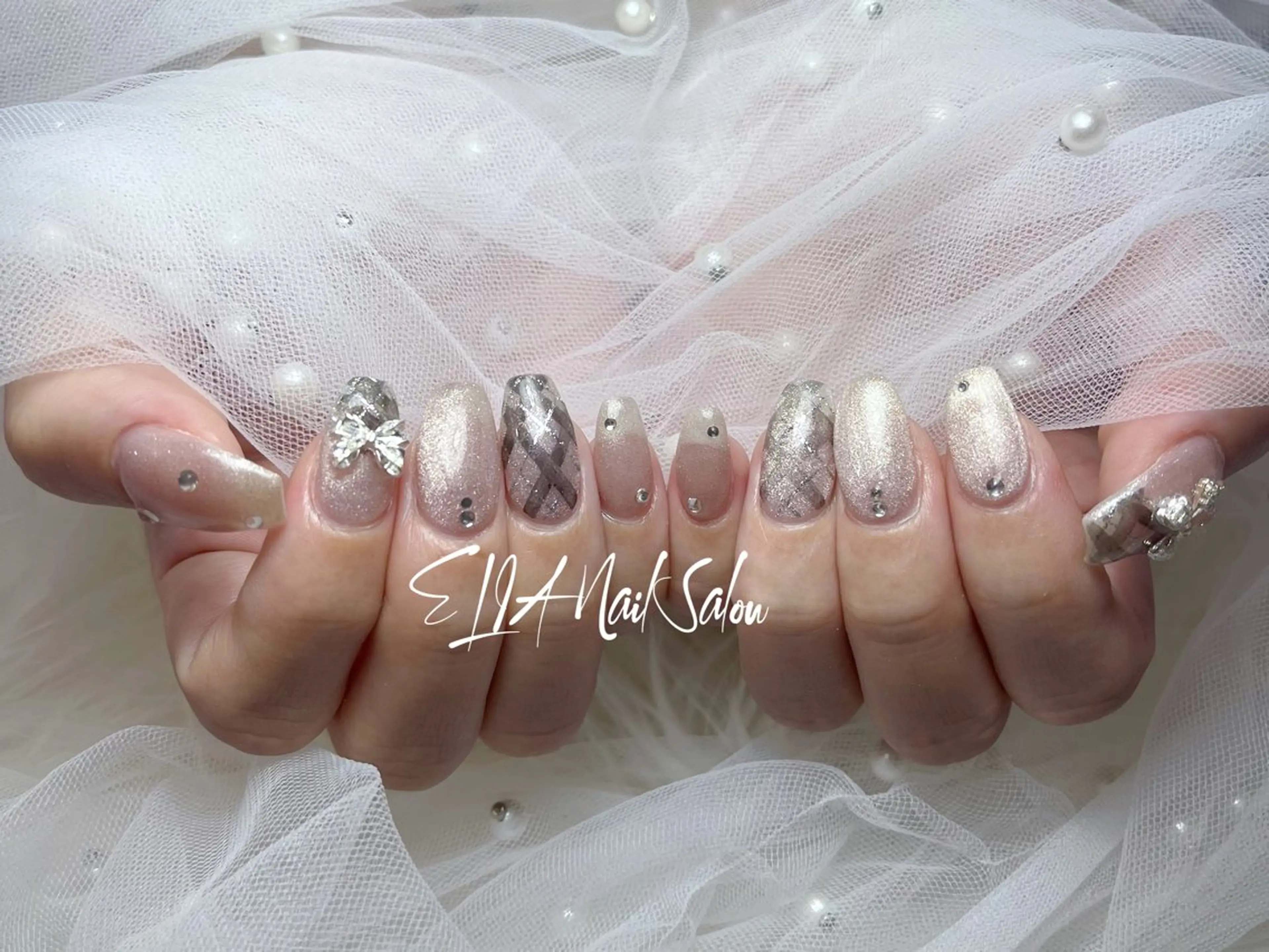 ミディアム ハンドネイル ELIA【エリア】 nailsalonのネイルデザイン