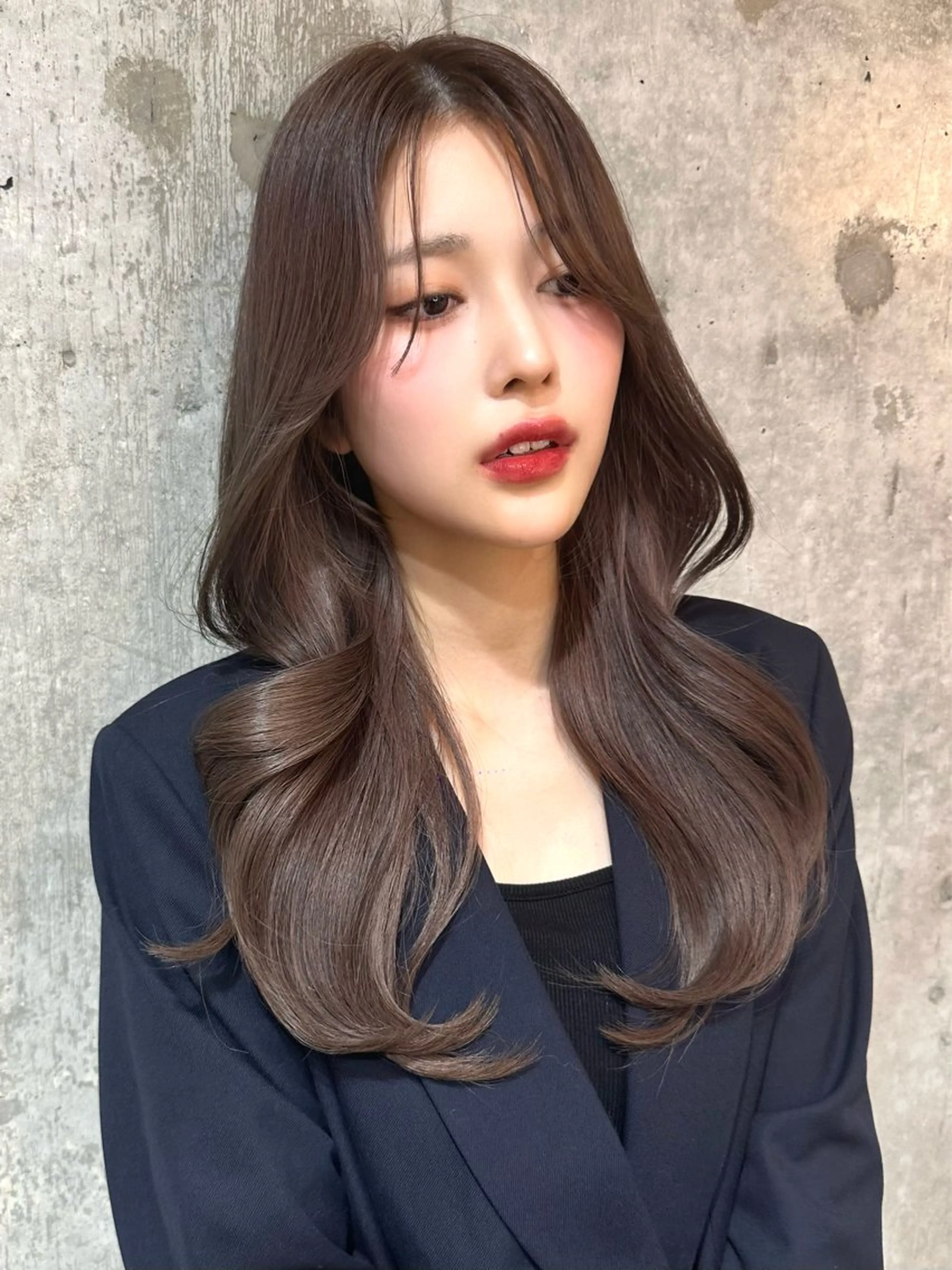 セミロング カラー ケアカラー 透明感カラー 顔周りカット 髪質改善 レイヤーカット カット ヘアカラー トリートメント ヘッドスパ ヘアセット 韓国レイヤー/透明感 カラー/髪質改善角所のヘアスタイル
