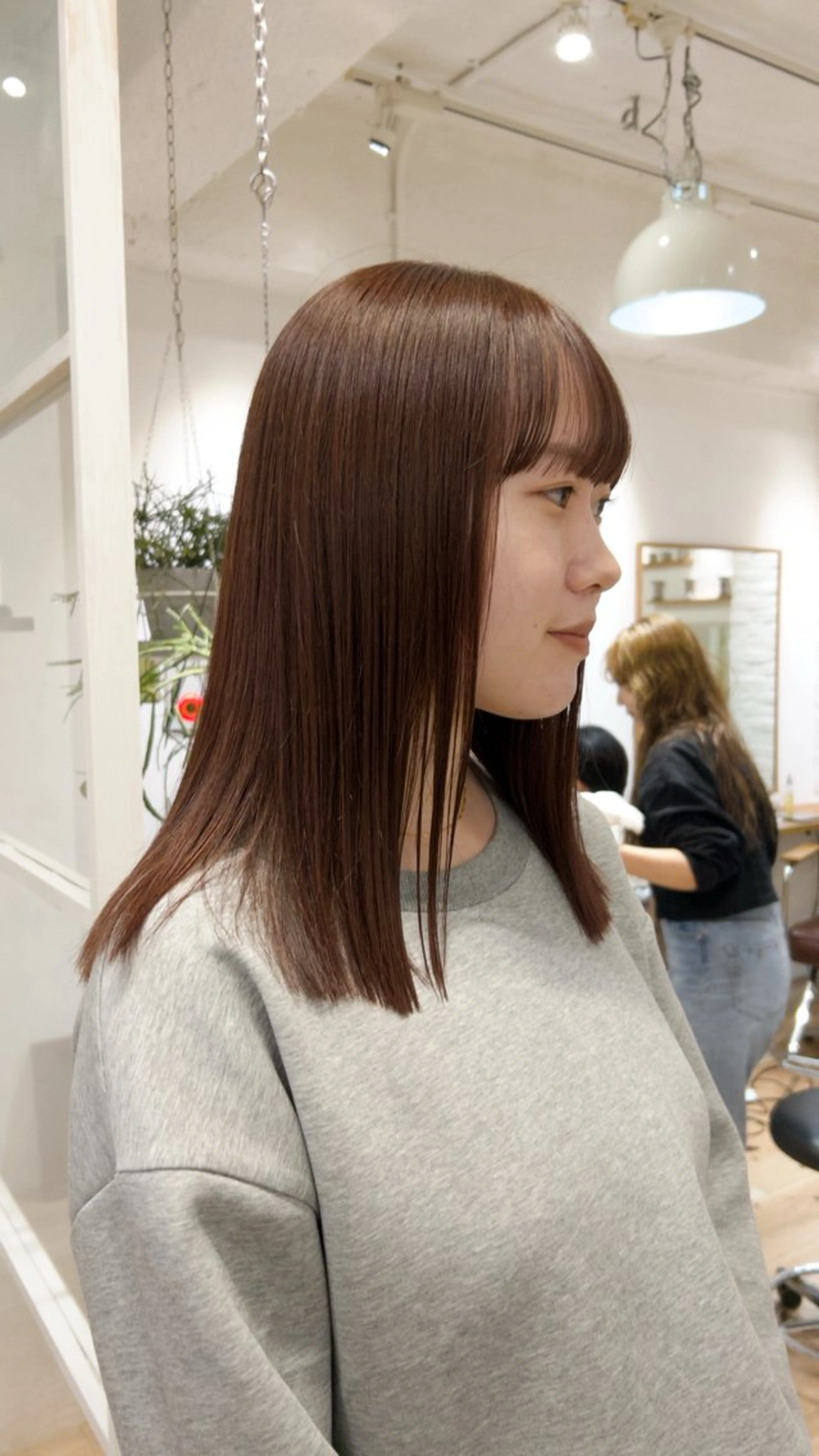 ミディアム カラー カット ヘアカラー Lomalia Moemiのヘアスタイル