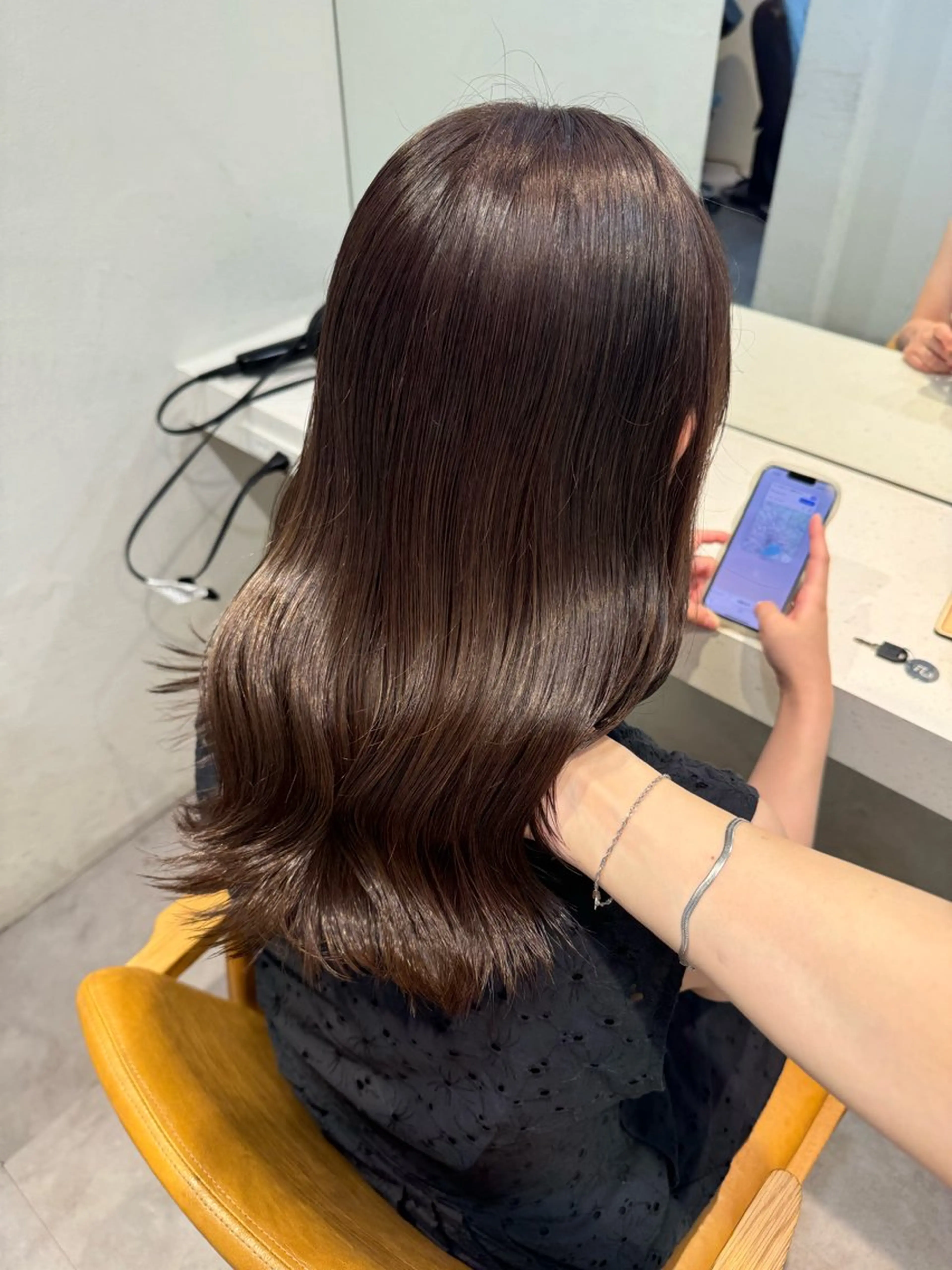 セミロング カラー ayaka♡ 柔らかカラーのヘアスタイル