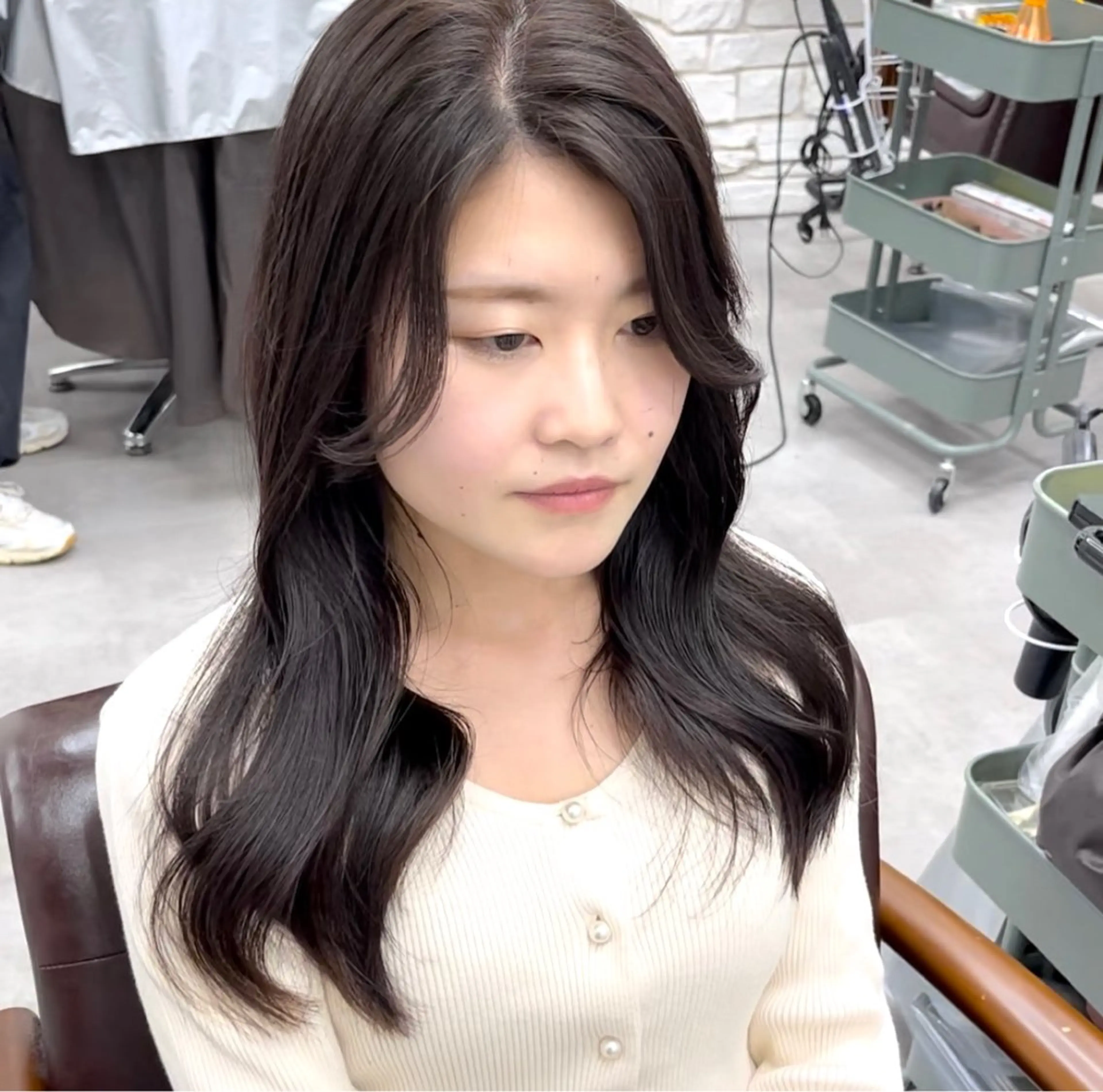 ロング カラー グレージュ カット ヘアカラー トリートメント 天王寺髪質改善なら よしみさん✨のヘアスタイル