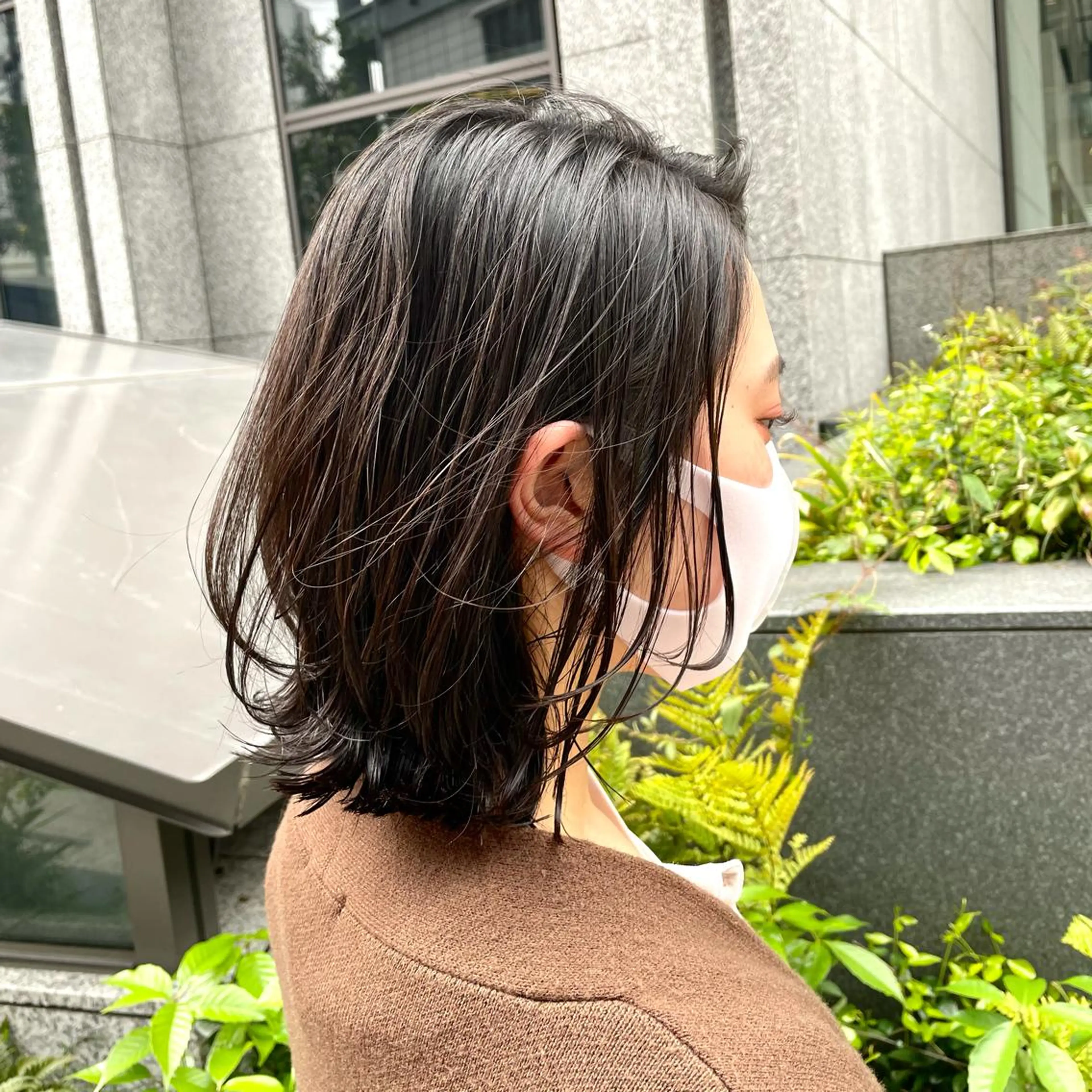 ミディアム レイヤーカット Eleanor 立川北口のヘアスタイル