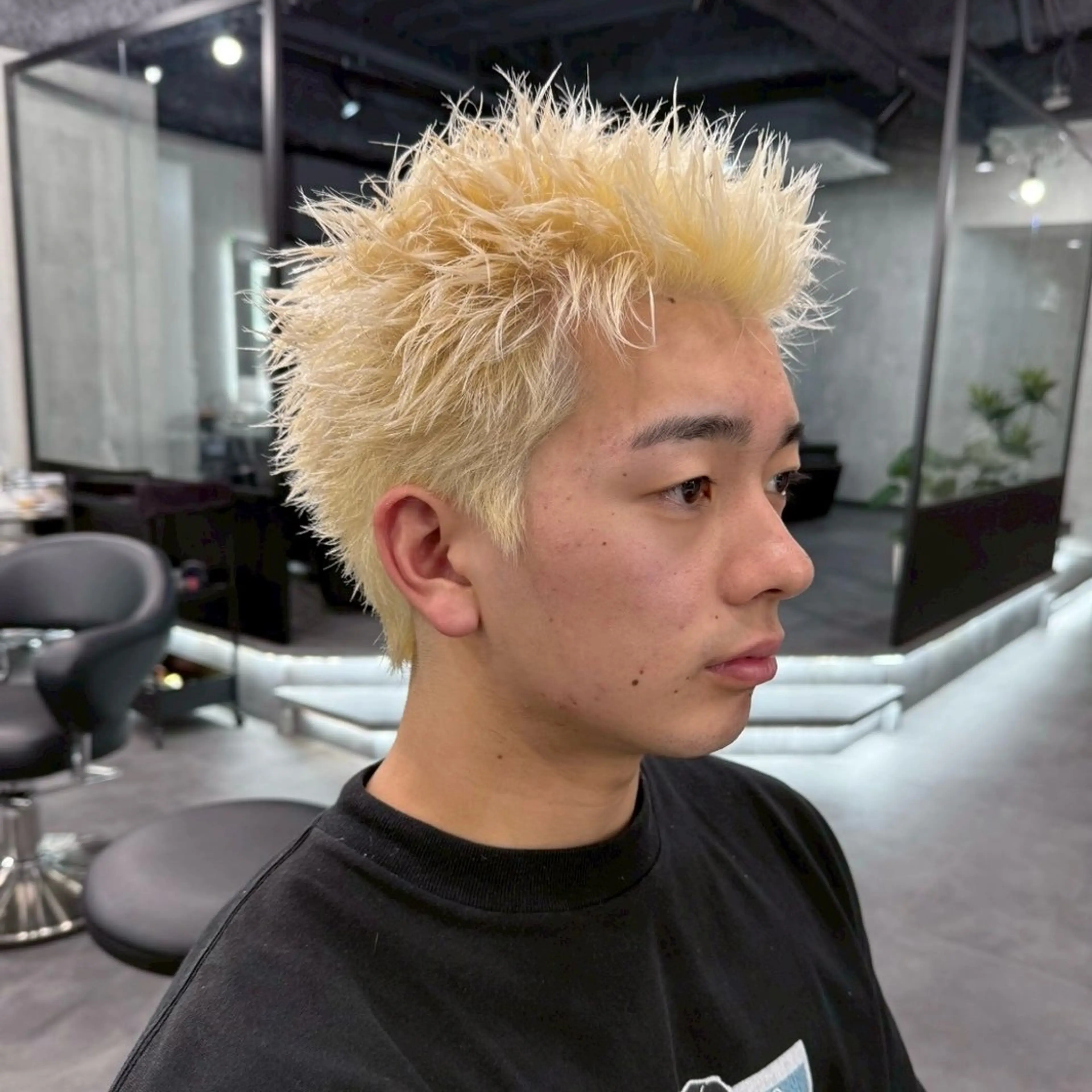 ショート カラー メンズ メンズブリーチ スパイキーショート ブリーチ 抜きっぱなしブロンド ブロンド カット ヘアカラー スパイキーショート/ 短髪/渋谷/kiyoのヘアスタイル