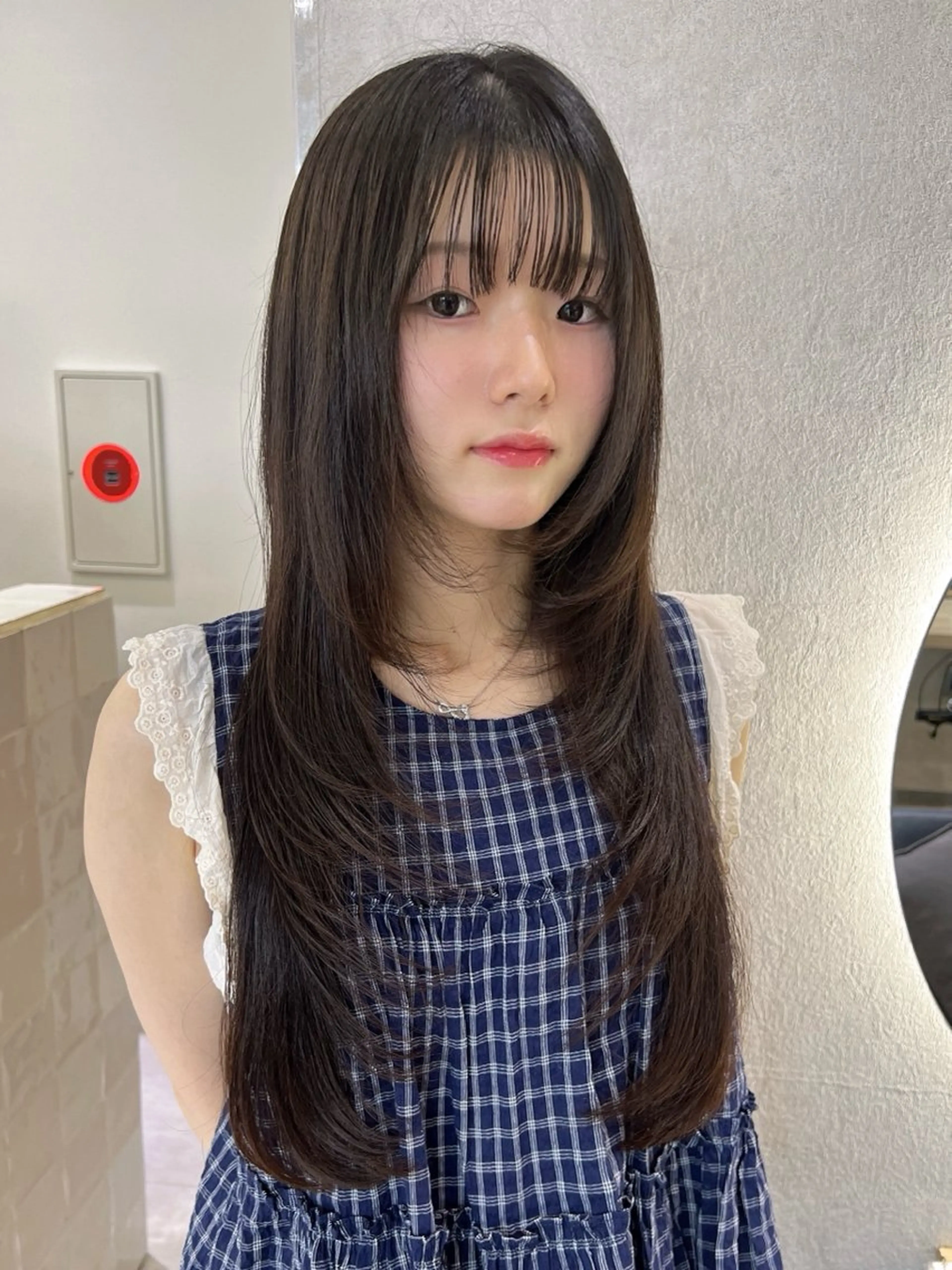 ロング カラー ベージュカラー グレージュ インナーカラー ミルクティーベージュ 顔まわりレイヤー カット ヘアカラー トリートメント 韓国🇰🇷レイヤー おくれ毛/顔まわりのヘアスタイル