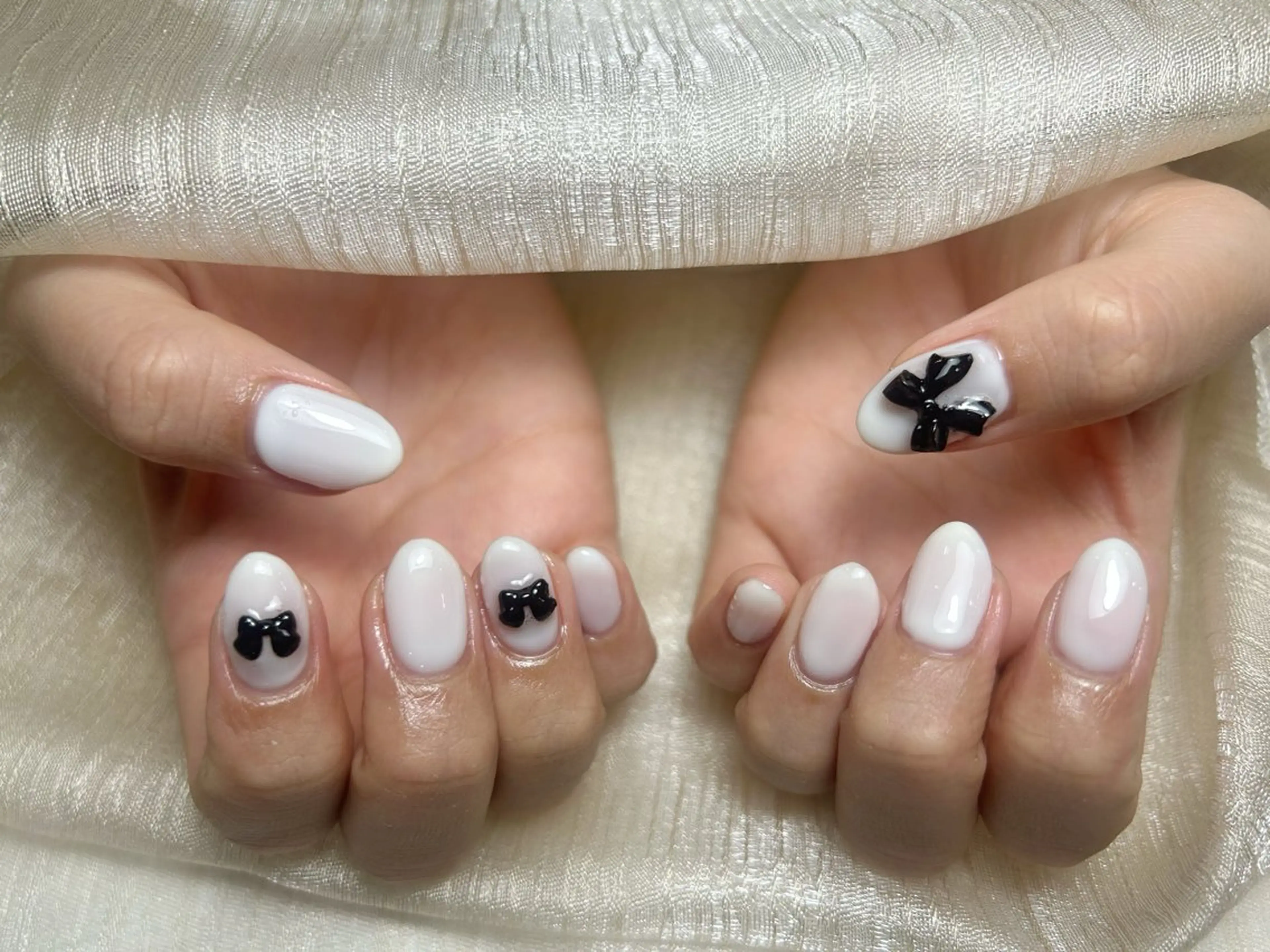 ネイル ハンドネイル モナ& ナナのネイルデザイン