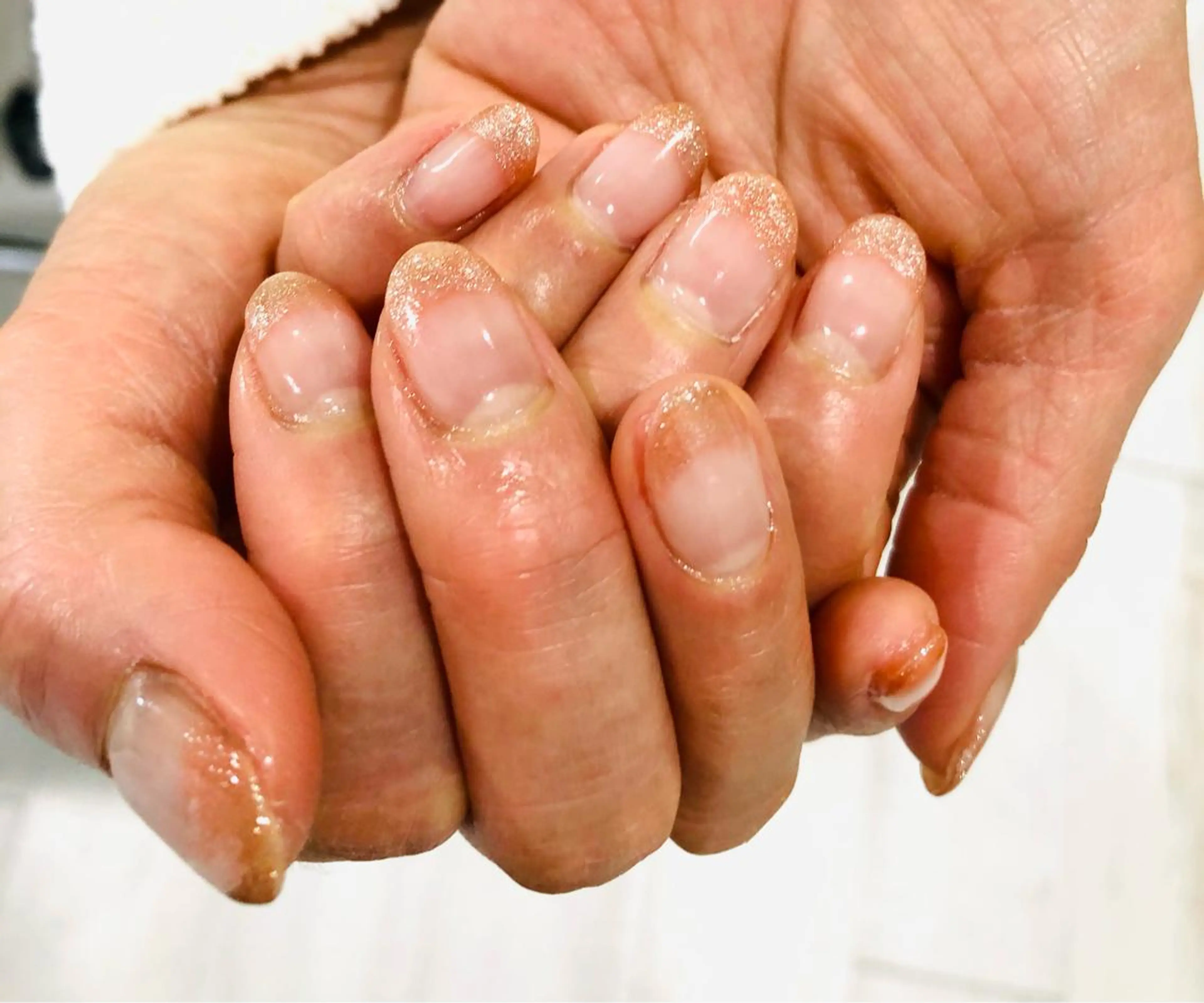 ネイル フレンチネイル マグネットネイル マグネットフレンチ H3(エイチスリー)所属・H3 hitoのネイルデザイン