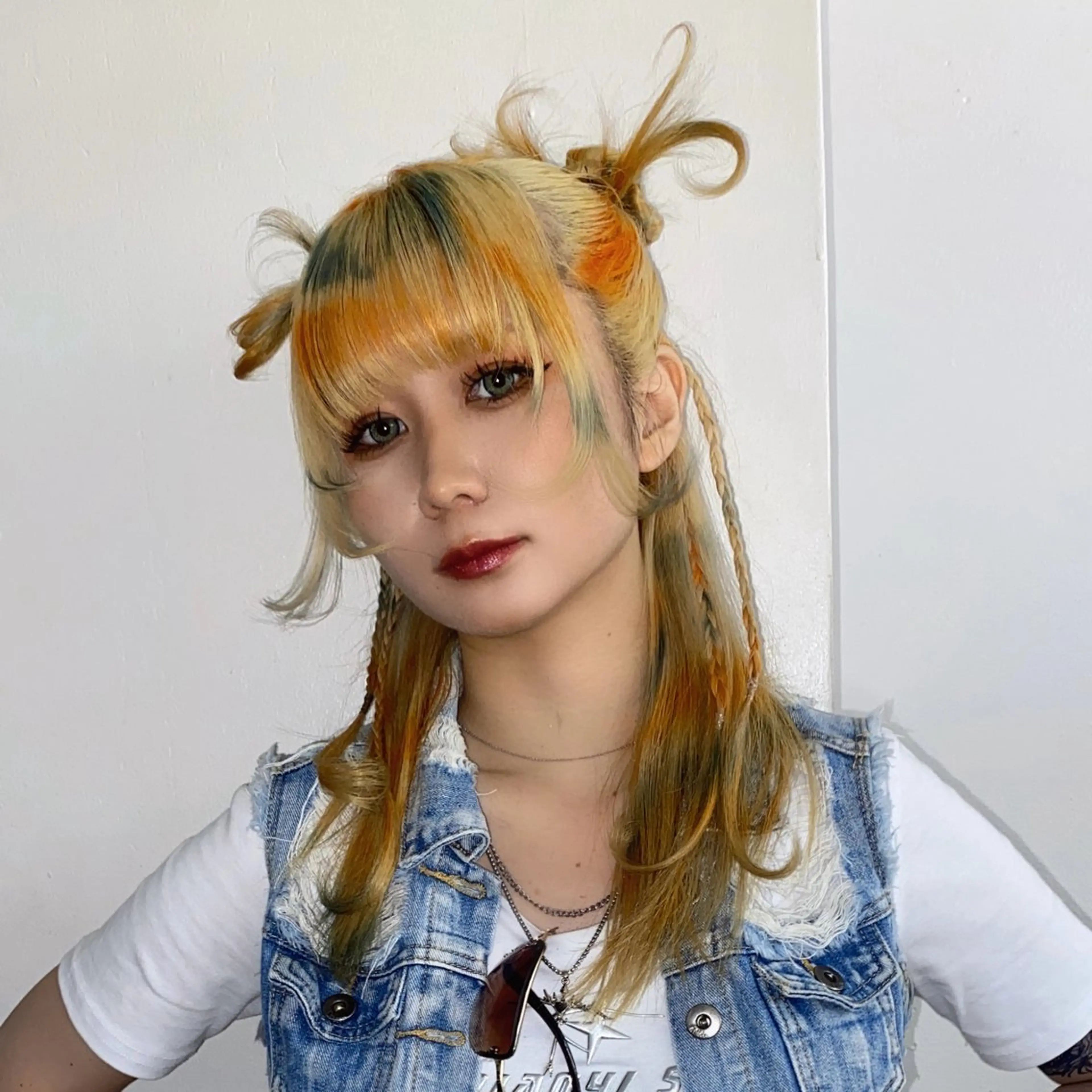 セミロング カラー ヘアアレンジ ★デザインカラー ハイトーン ももか★のヘアスタイル