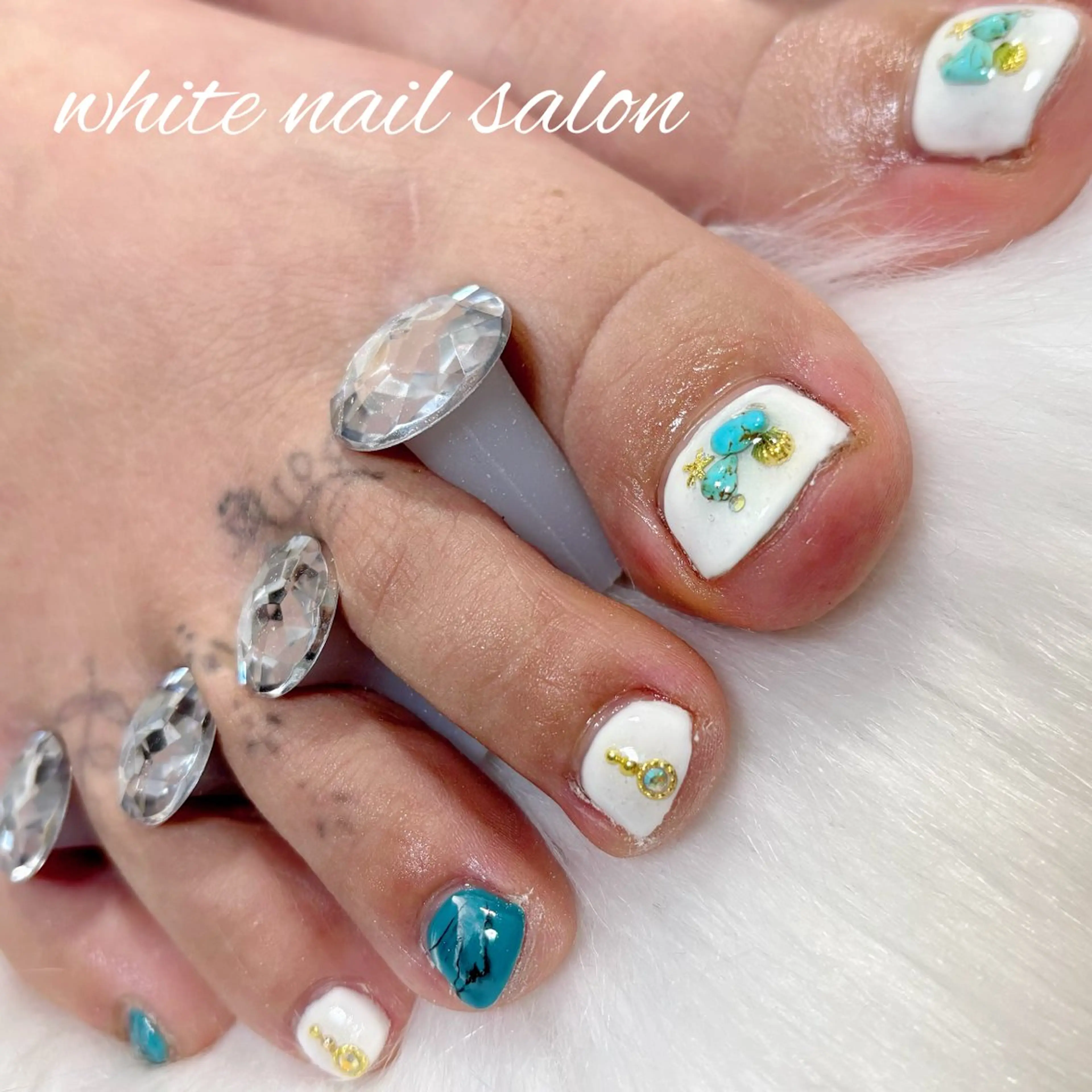 ネイル フットネイル フットネイル white nail salonのネイルデザイン