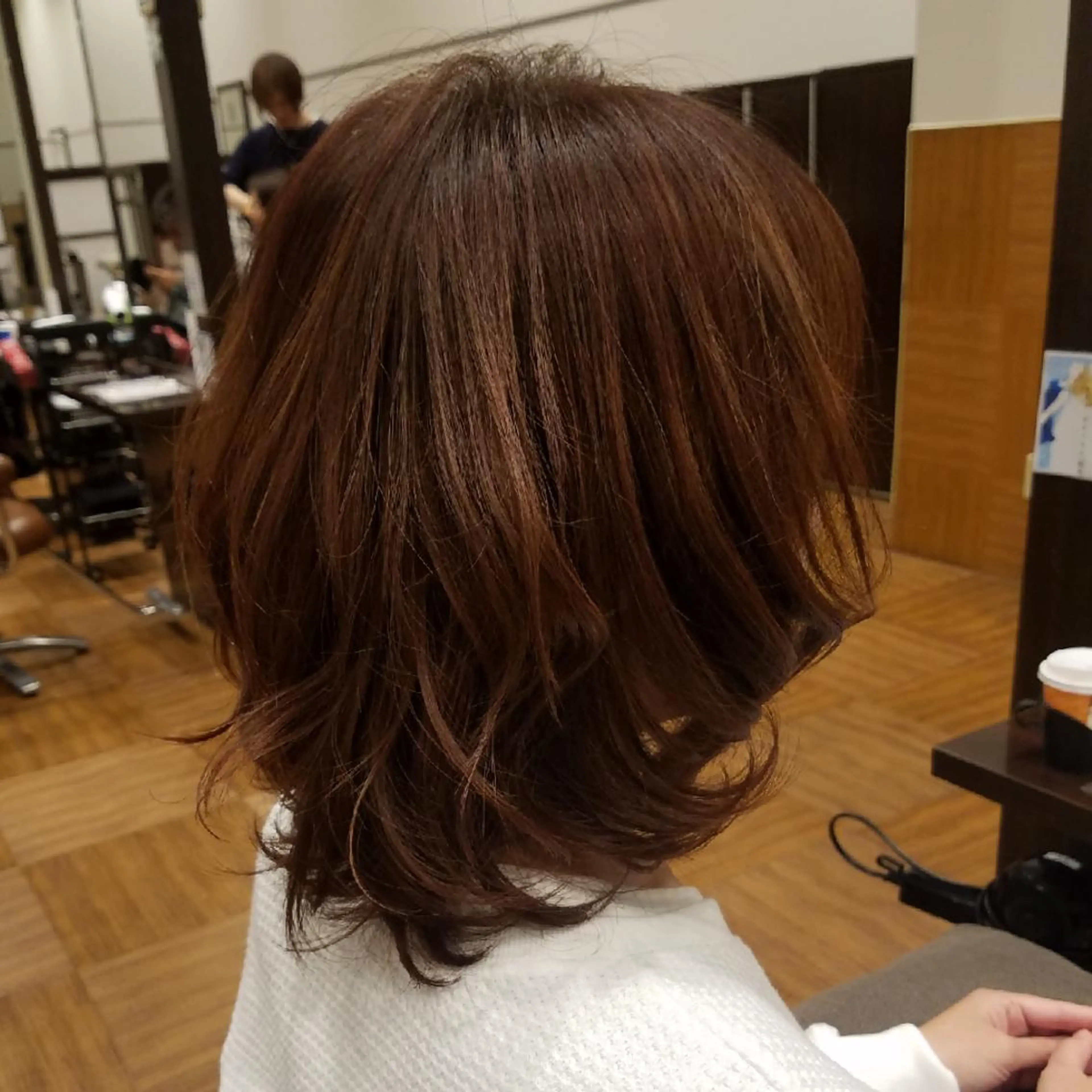 ミディアム カラー ブラウンカラー オレンジ オレンジブラウン レイヤー/ショート /山田譲治✂️のヘアスタイル