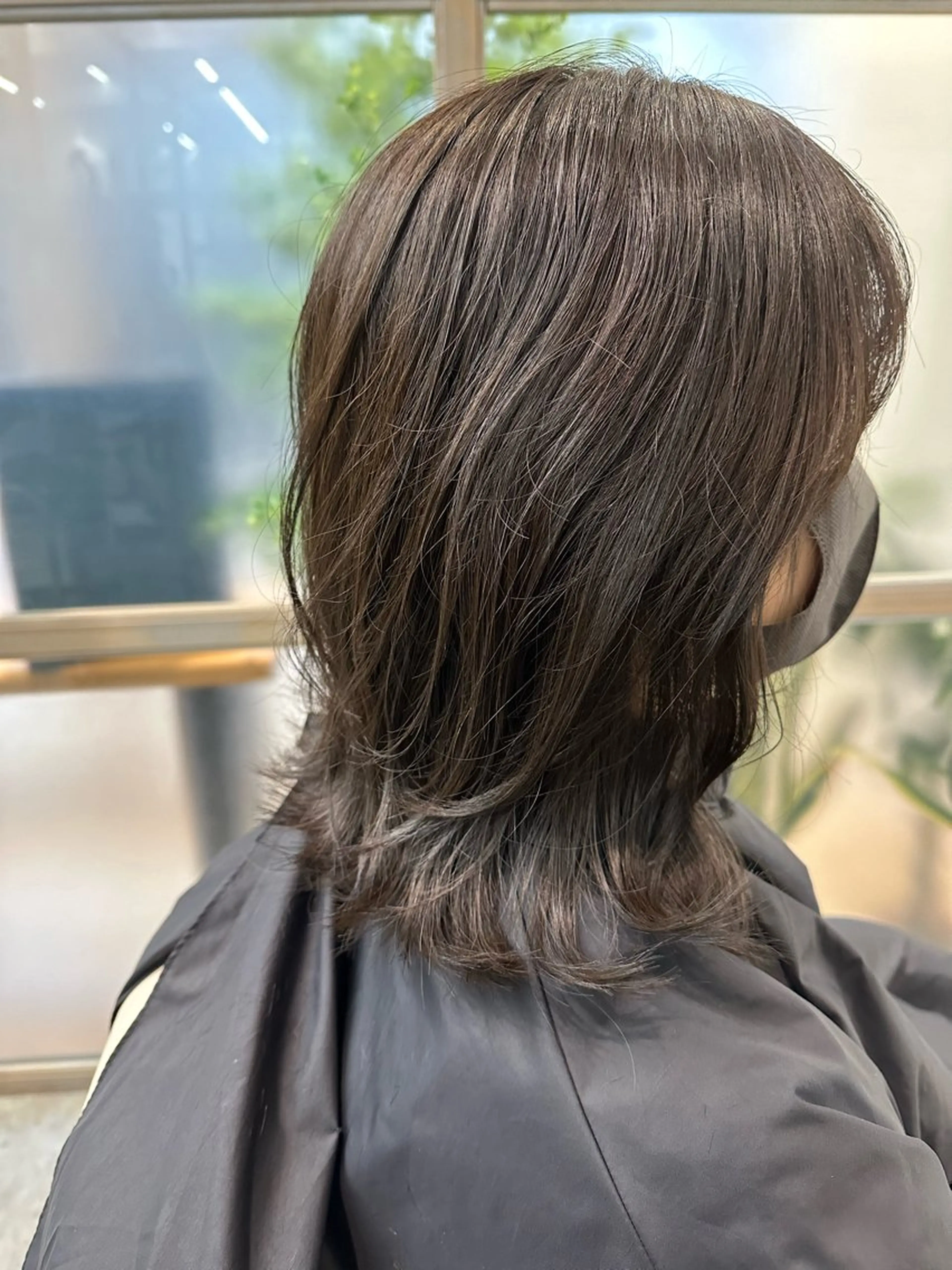 ミディアム カット ヘアカラー トリートメント 佐藤 はるとのヘアスタイル