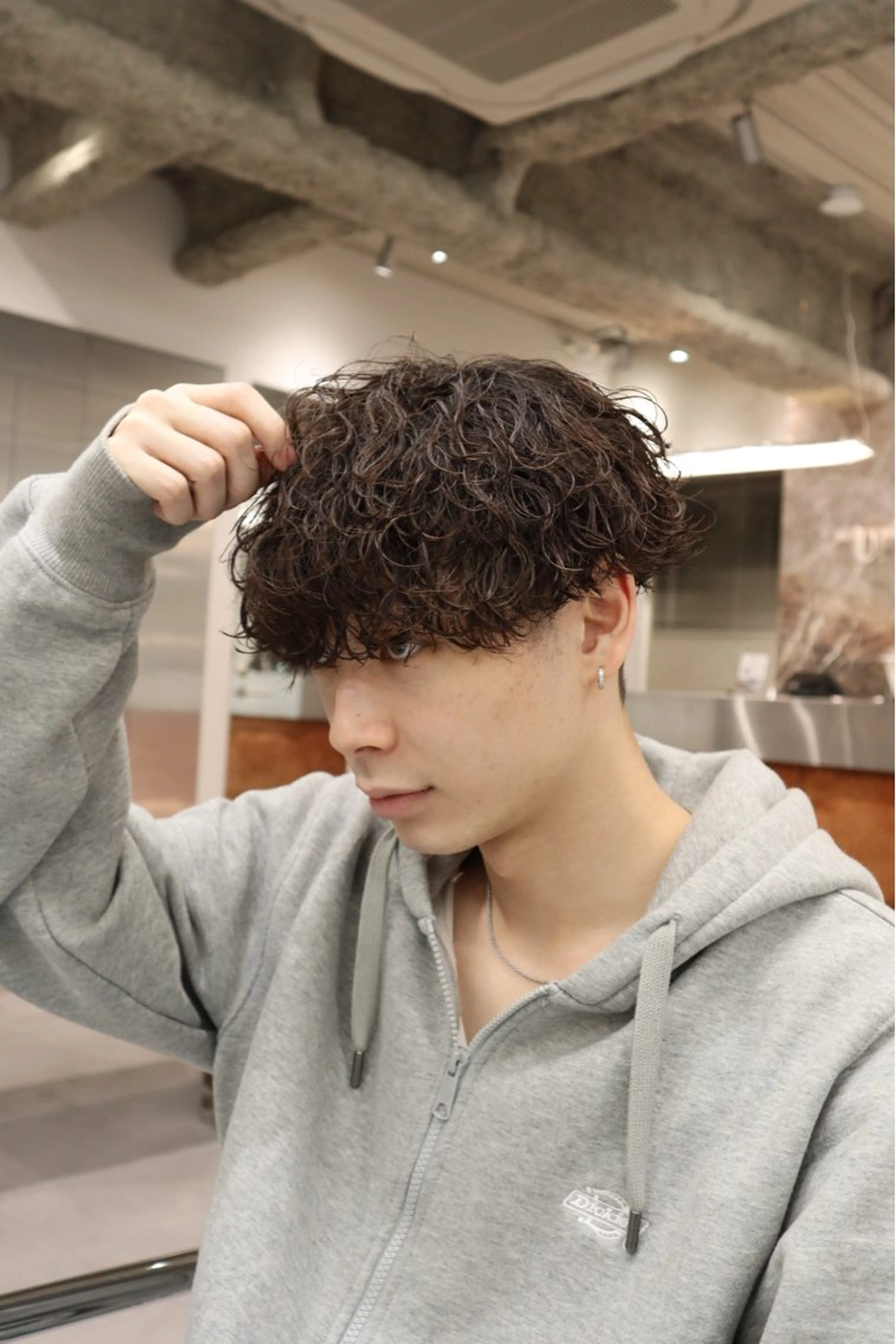 ショート パーマ メンズ カット パーマ トリートメント ヘアセット メンズ特化   西野 晴紀のヘアスタイル