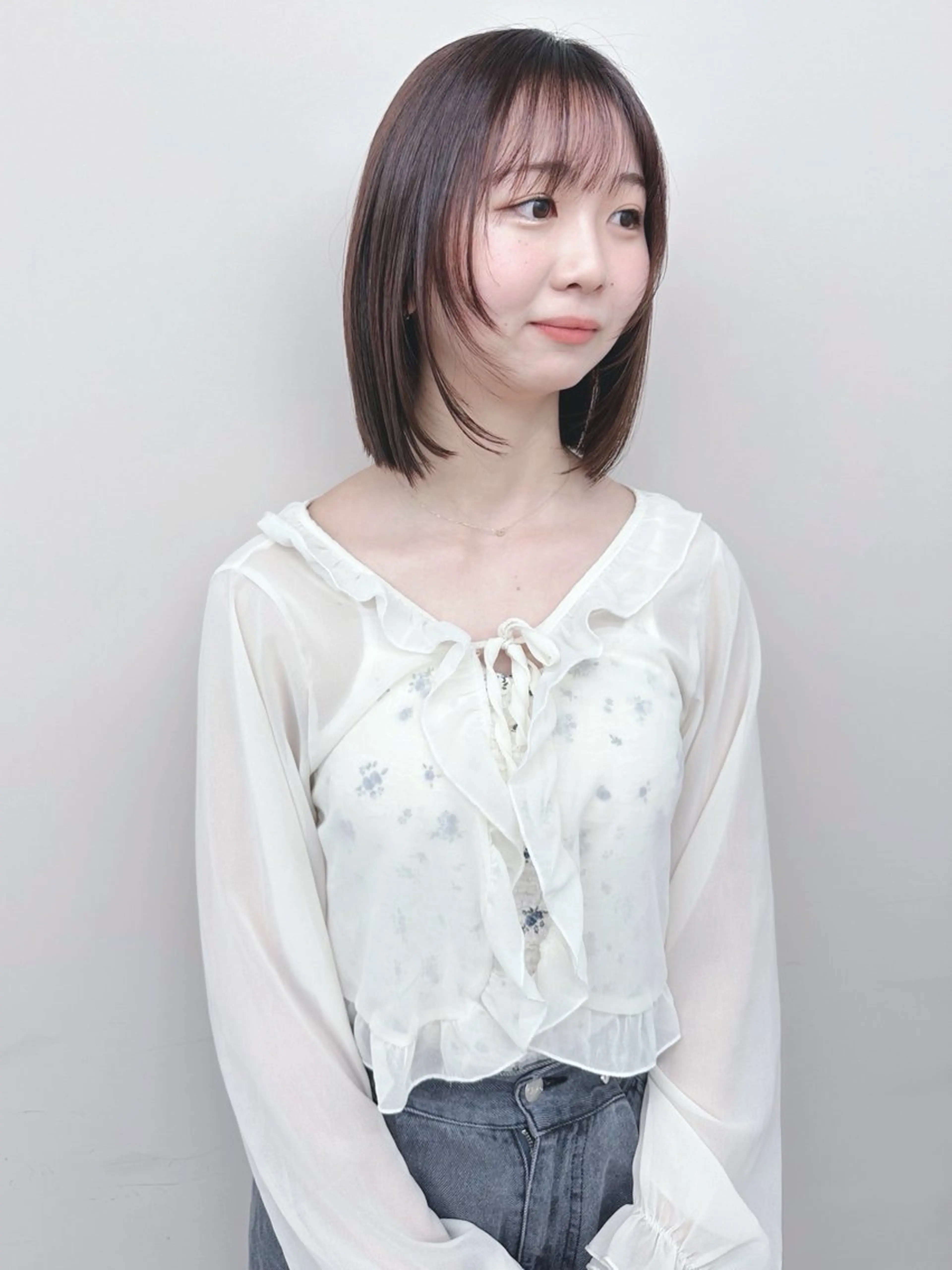 ミディアム とうい/パーマボブ/ くせ毛/丸みボブのヘアスタイル