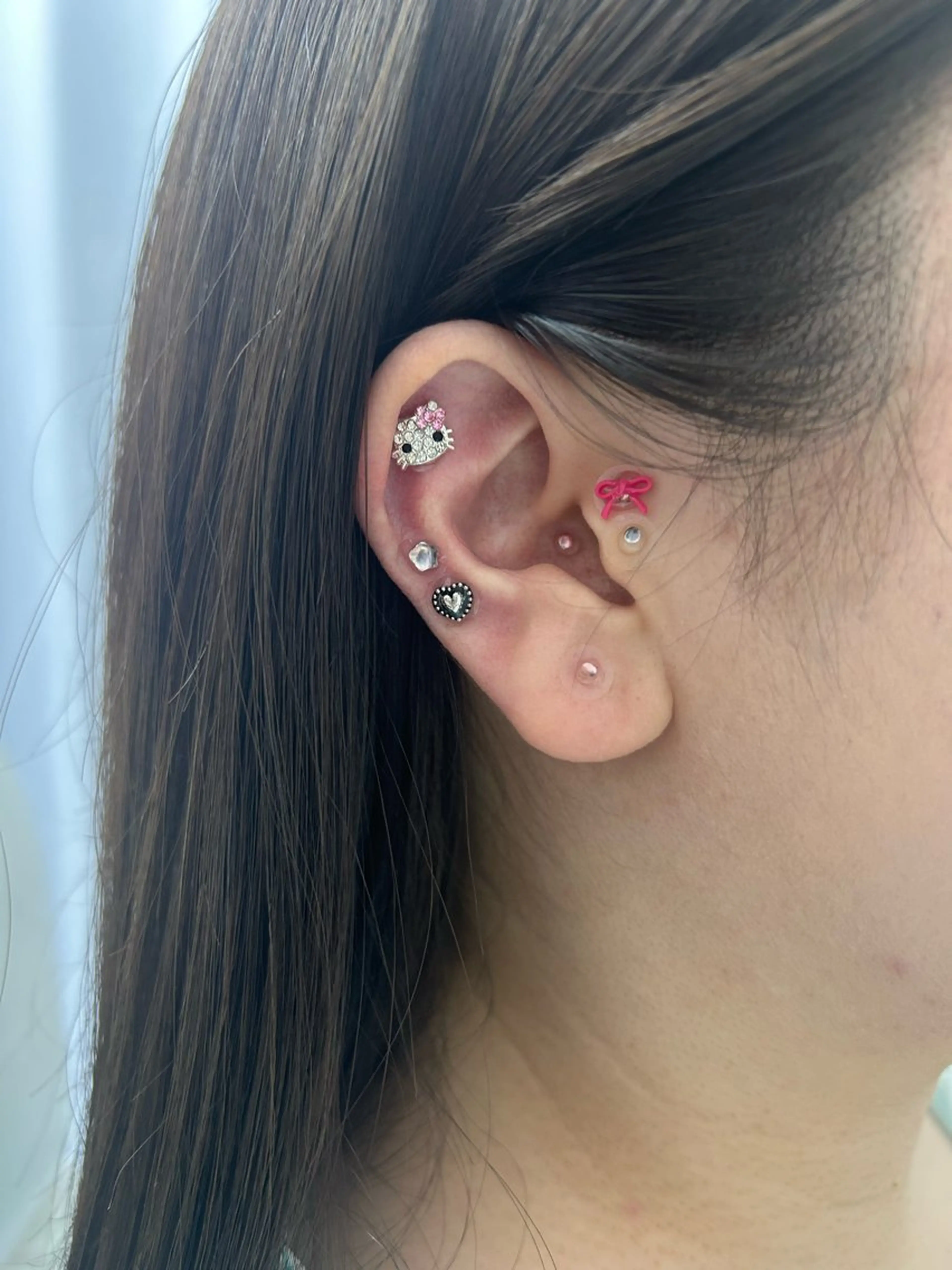 耳つぼジュエリー👂🏻💎✨🎀[10粒]の写真