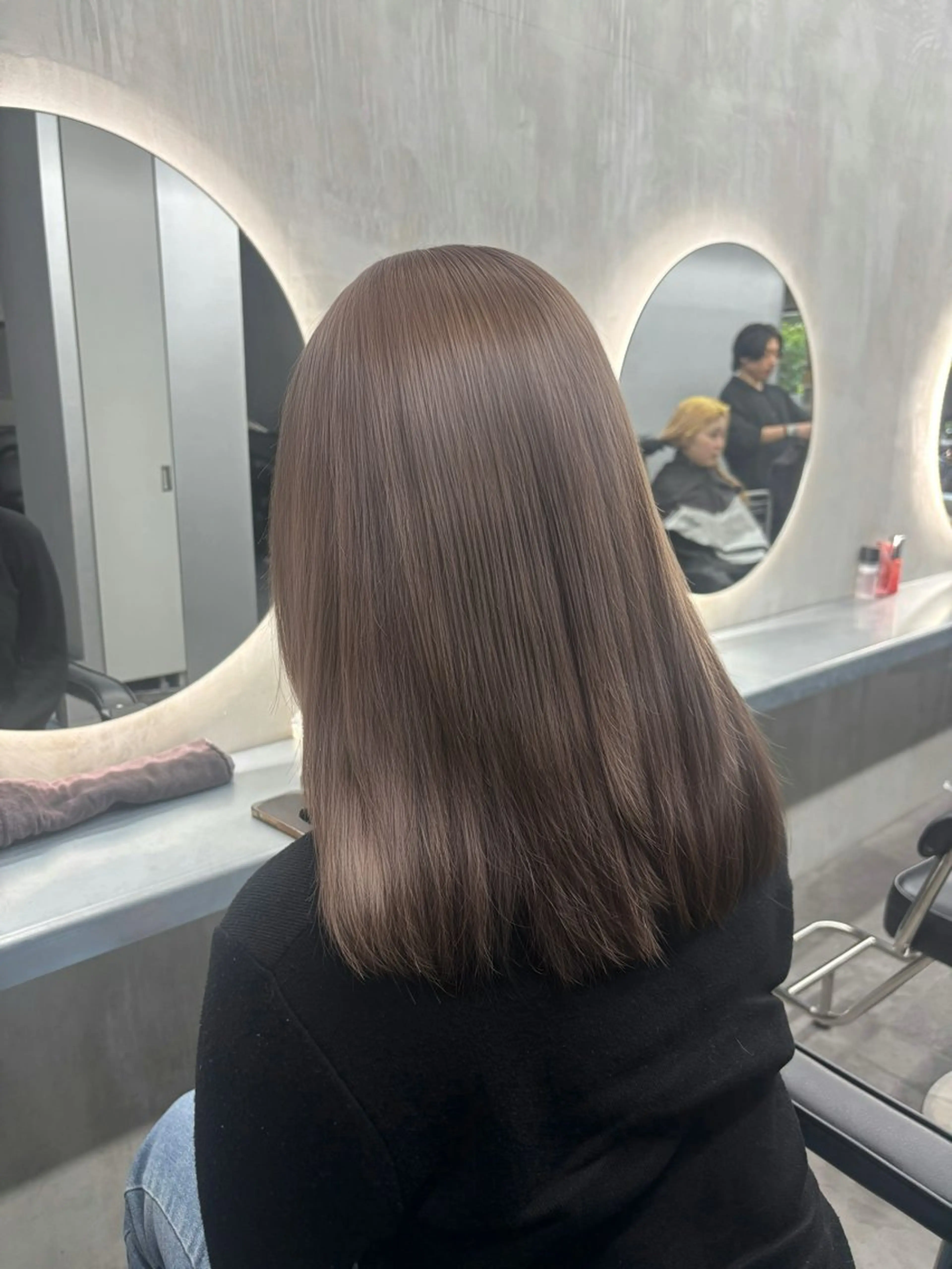 ロング カラー ヘアアレンジ ヘアカラー トリートメント ベージュ/グレージュ 🧸あやか/表参道のヘアスタイル