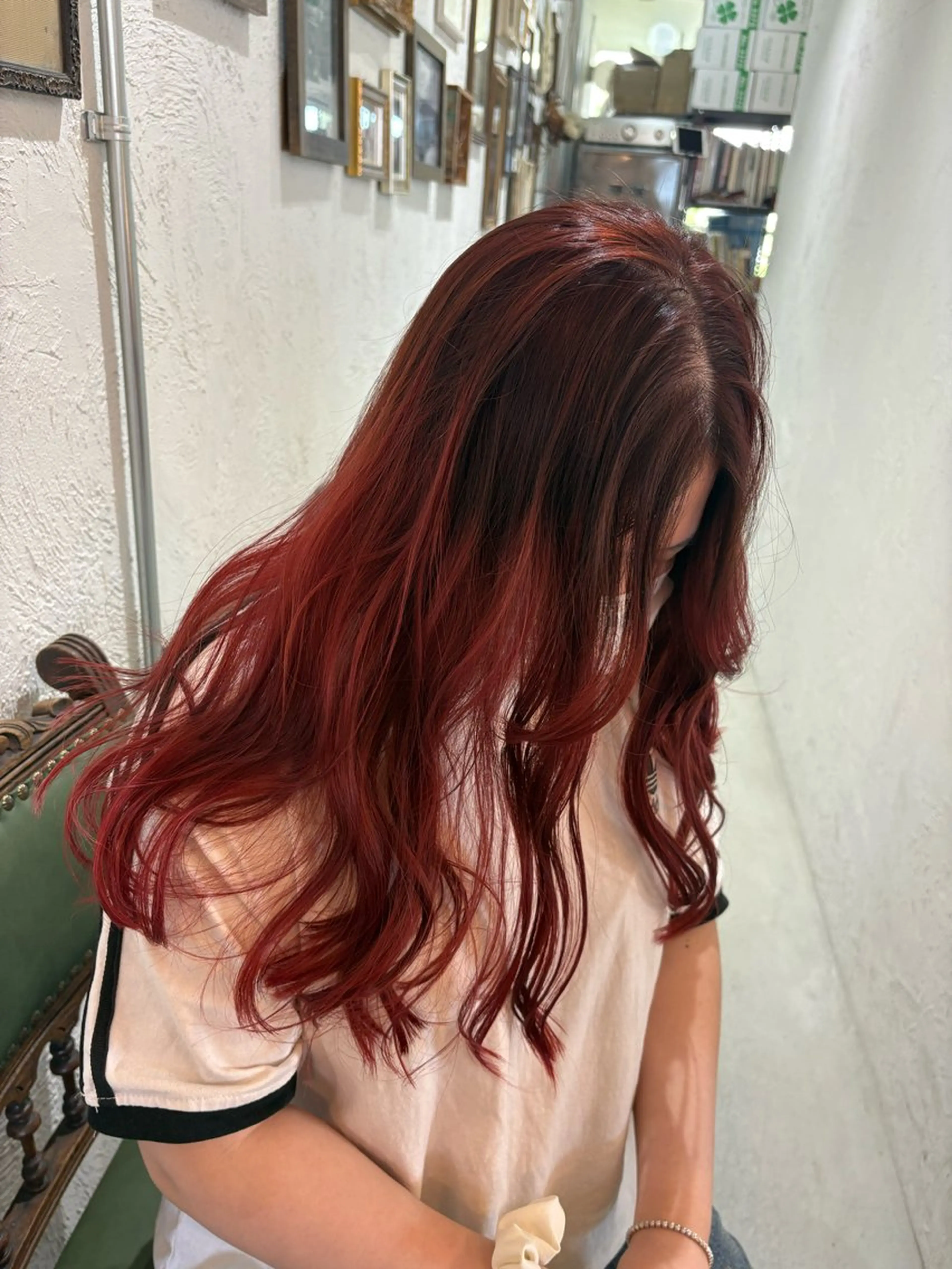 ロング 長尾 空稜のヘアスタイル