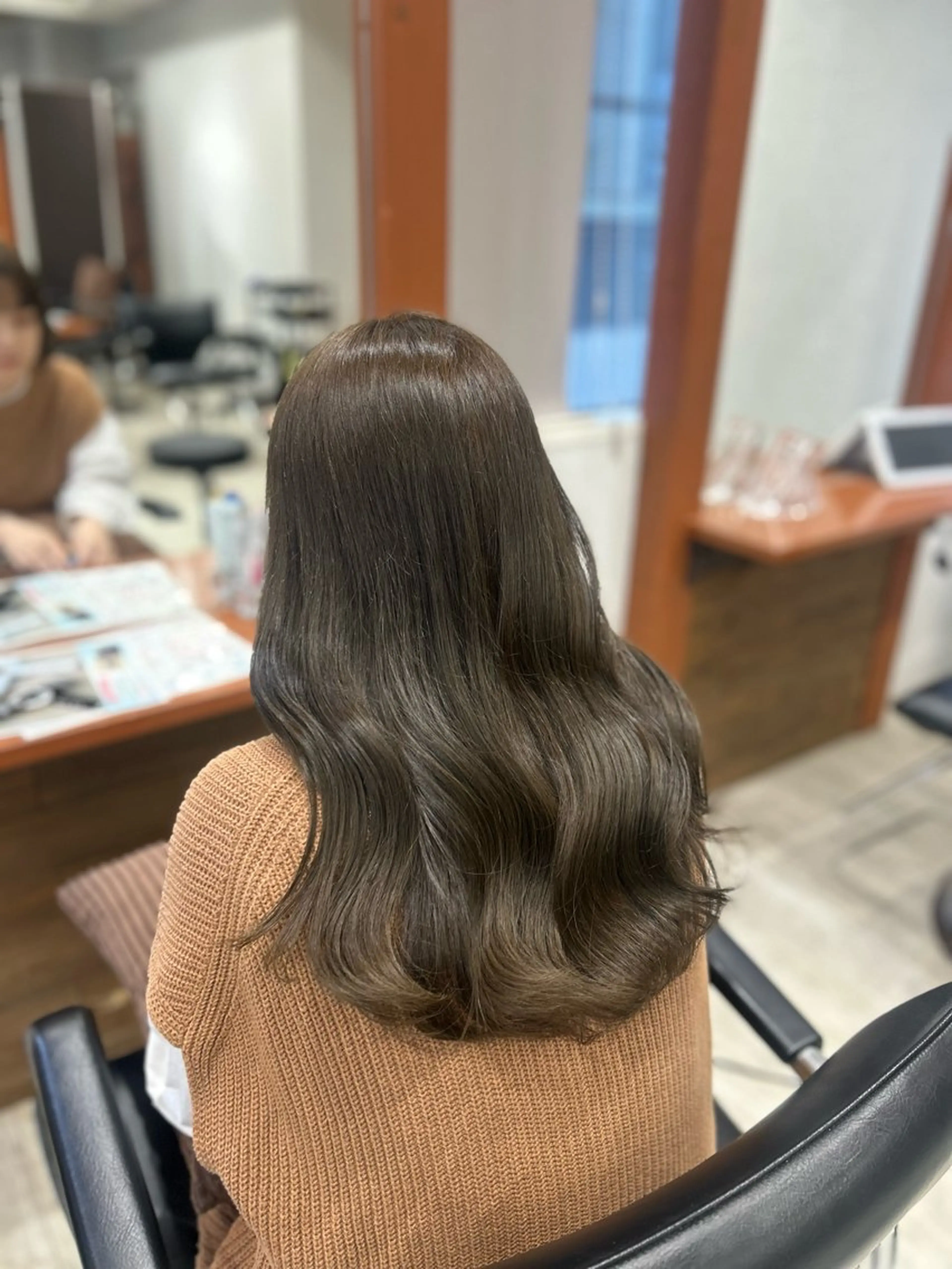 カラー ベージュカラー オリーブベージュ カット ヘアカラー トリートメント 🎀透明感/レイヤ ー/Kotona🎀のヘアスタイル
