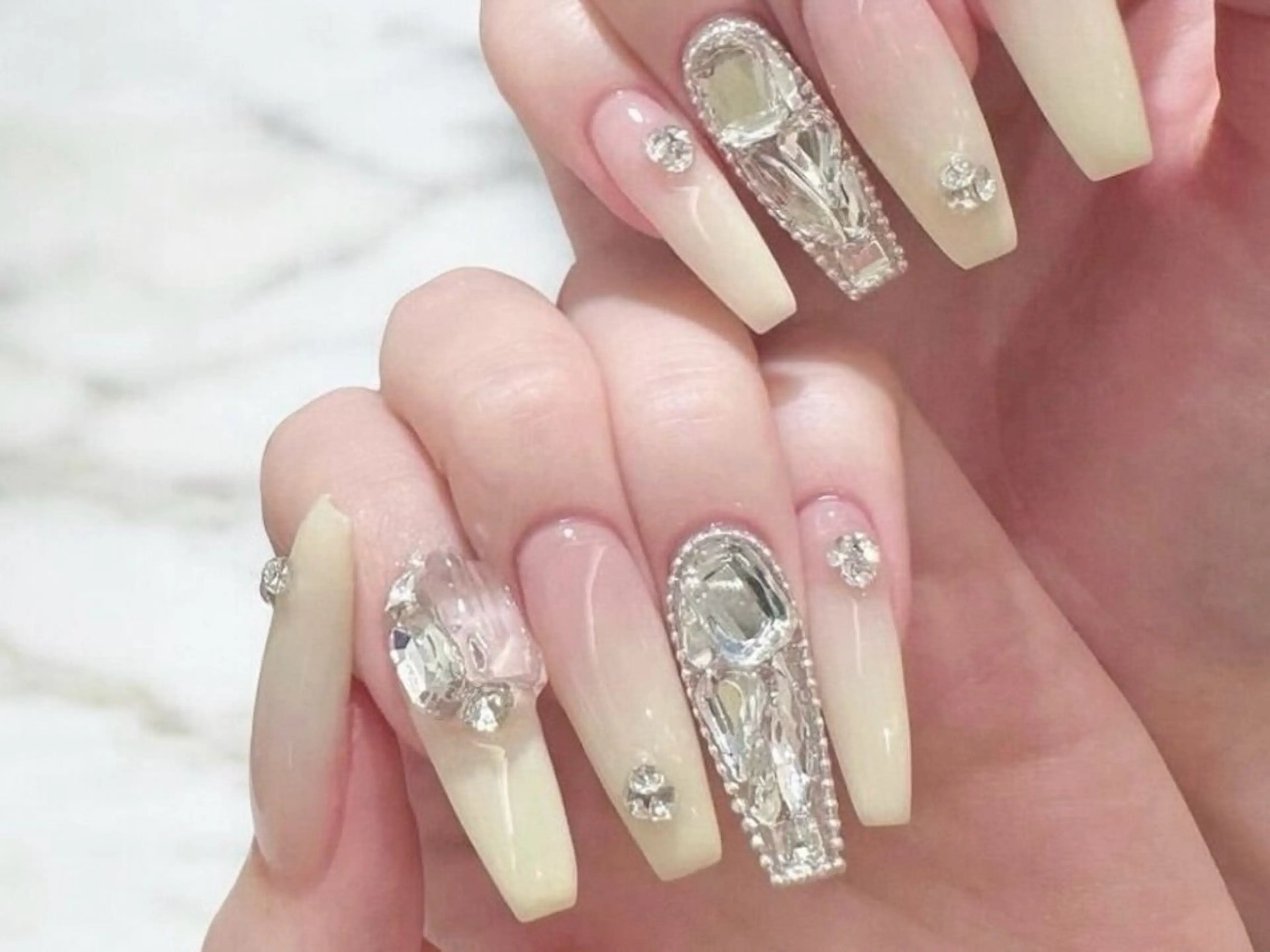 ネイル アートネイル 持ち込み ネイルチップ EMILIO NAIL所属・スカルプ専門店 エミリオ ネイルのネイルデザイン