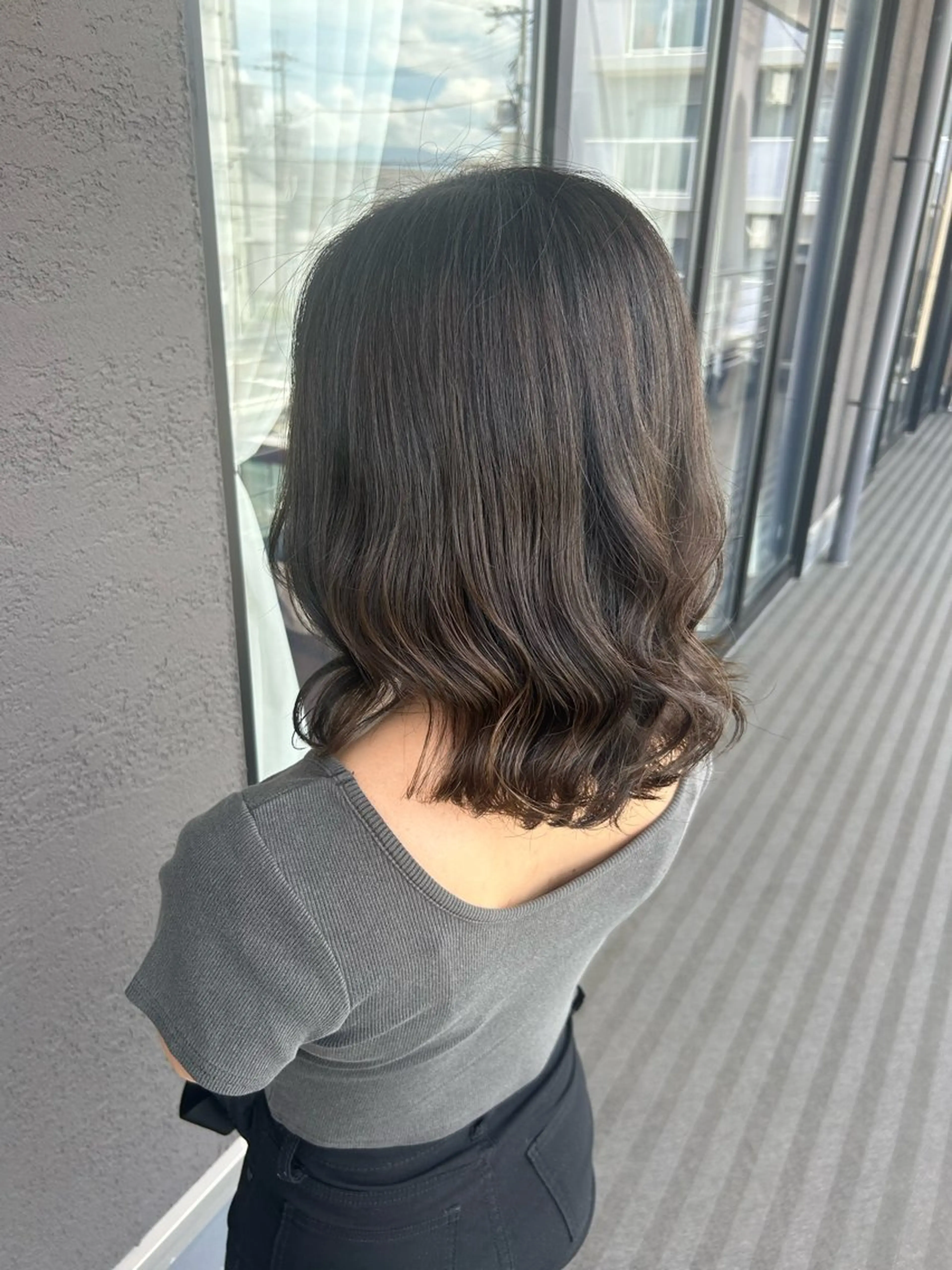 カラー 福田 愛友のヘアスタイル