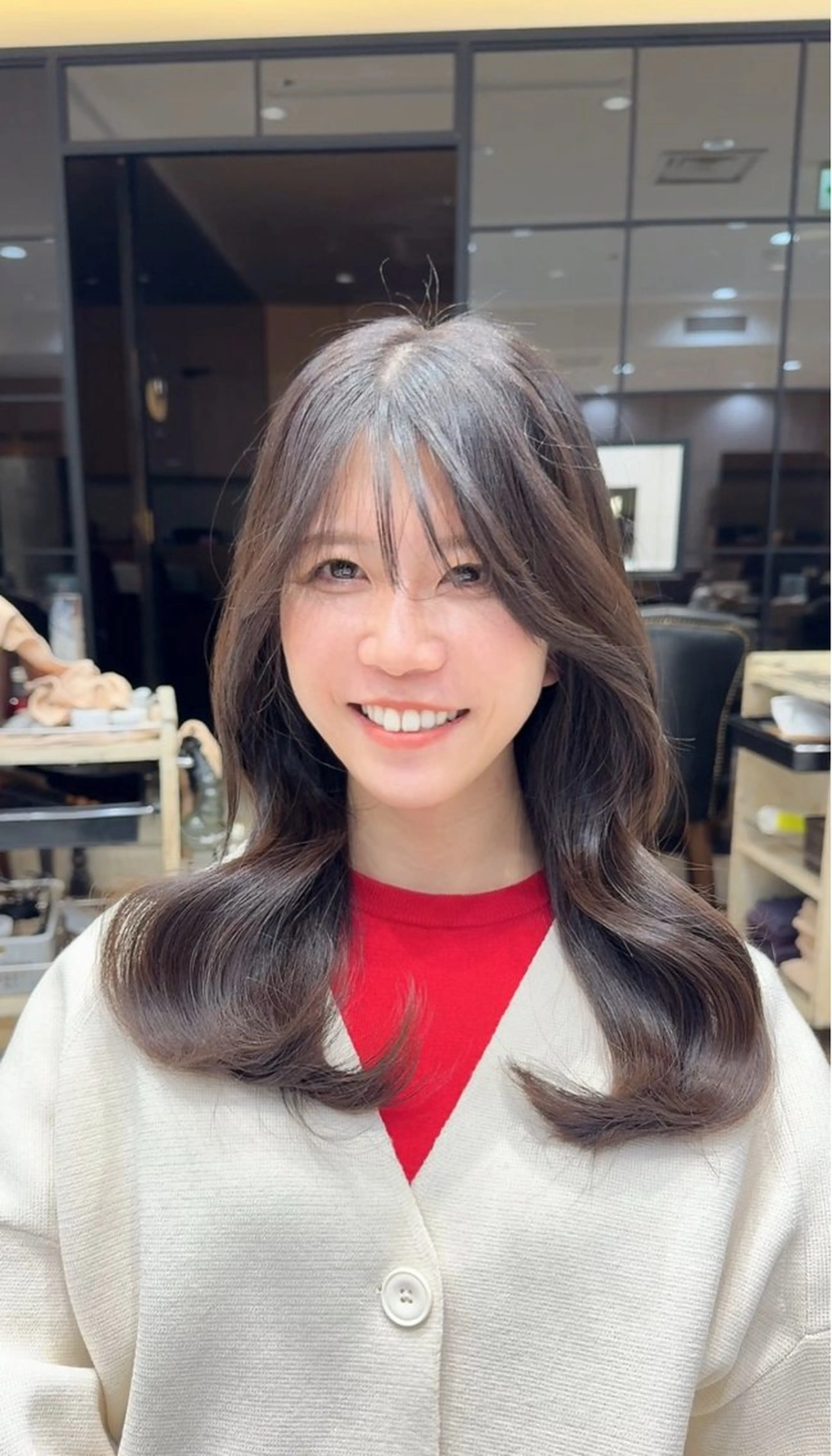 ロング カット ヘアカラー 新宿/レイヤー 顔周りカット溝手優太のヘアスタイル