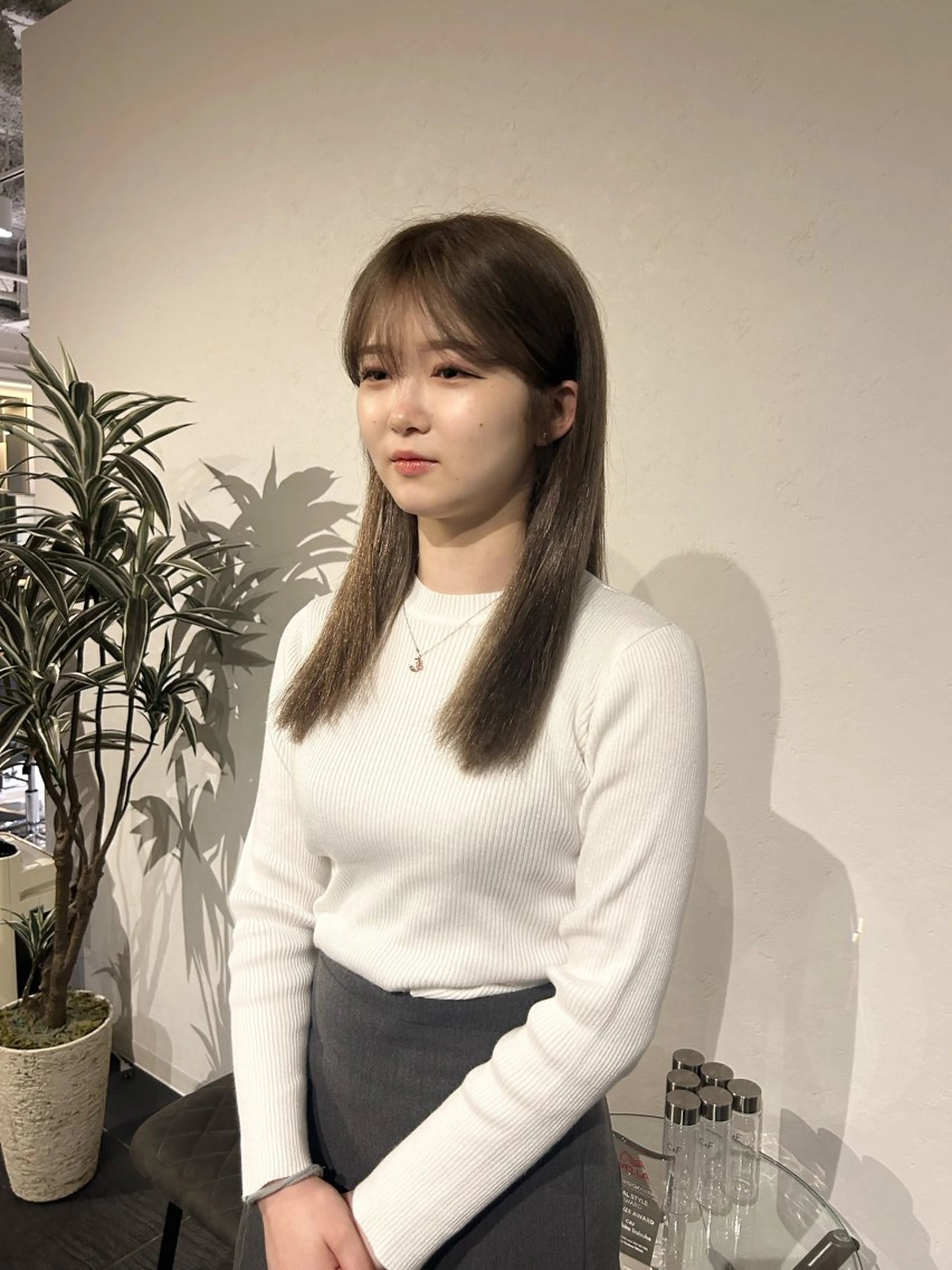 セミロング ヘアカラー hinano ヒナノのヘアスタイル