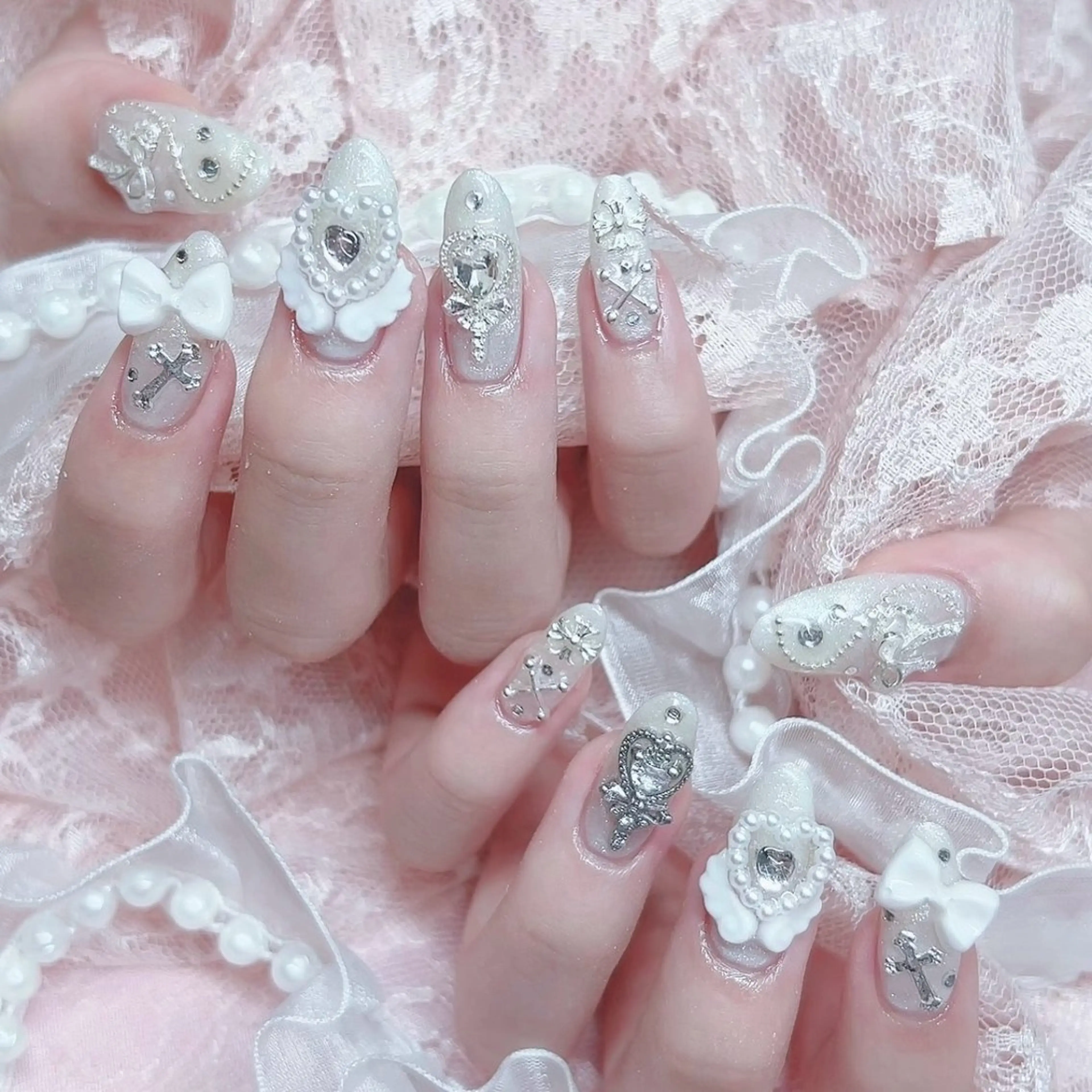 ネイル ジェルネイル ハート 持ち込み リボン ハンドネイル Nail lieNのネイルデザイン
