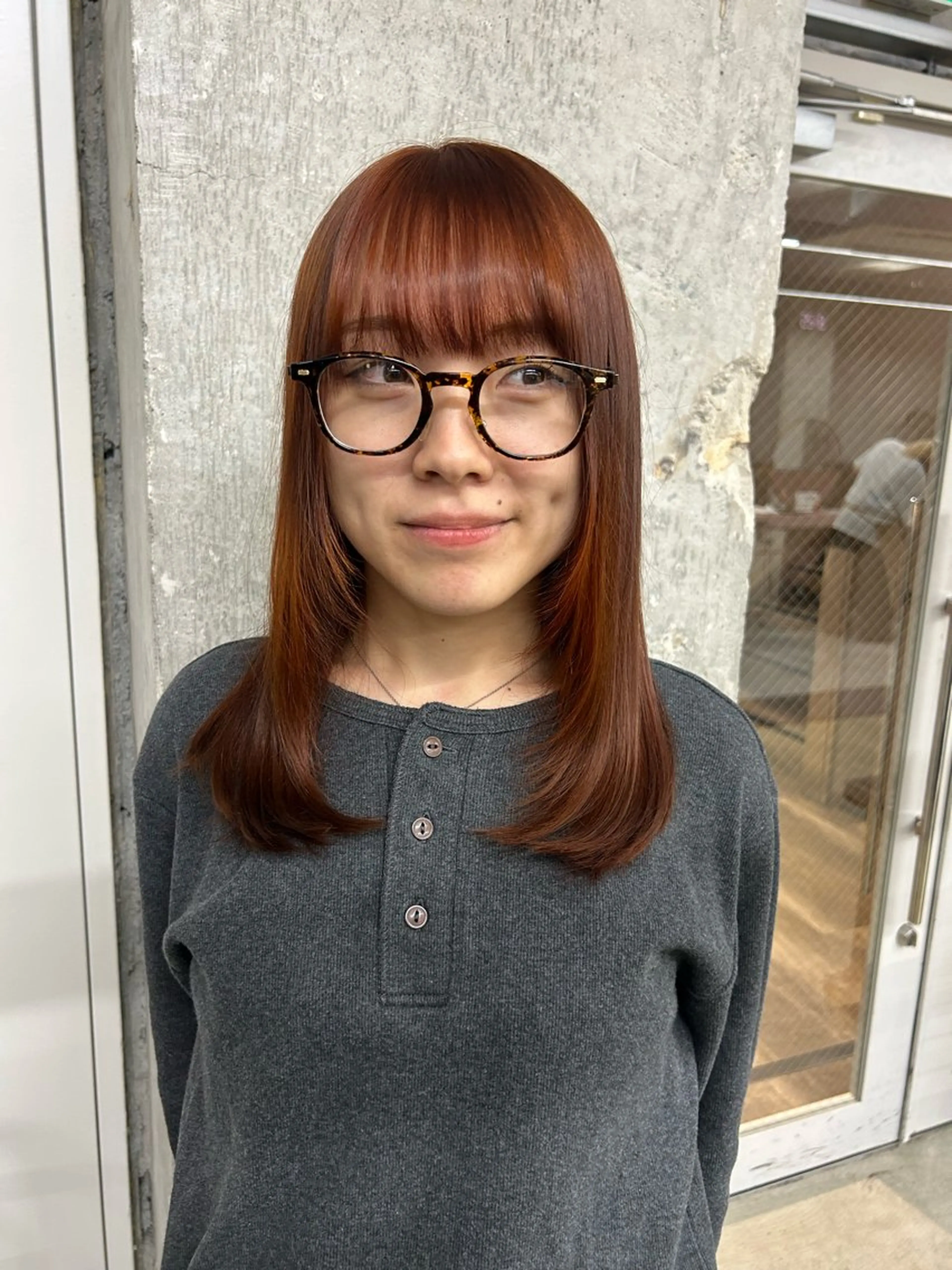 セミロング オレンジブラウン ヘアカラー 伊藤ほのか/酸性 ストレート/オリーブのヘアスタイル