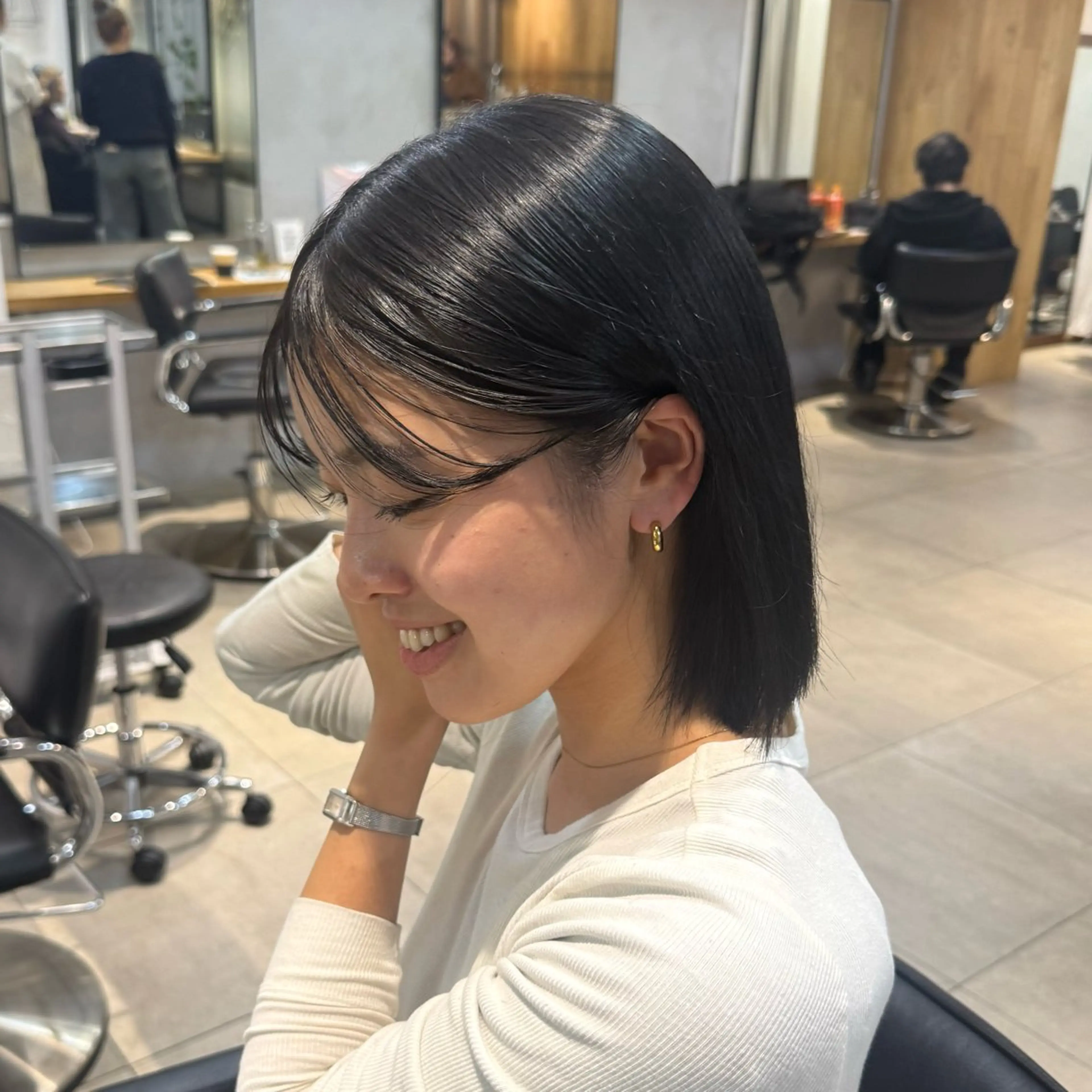 ミディアム カラー カット ヘアカラー トリートメント Lomalia もえかのヘアスタイル