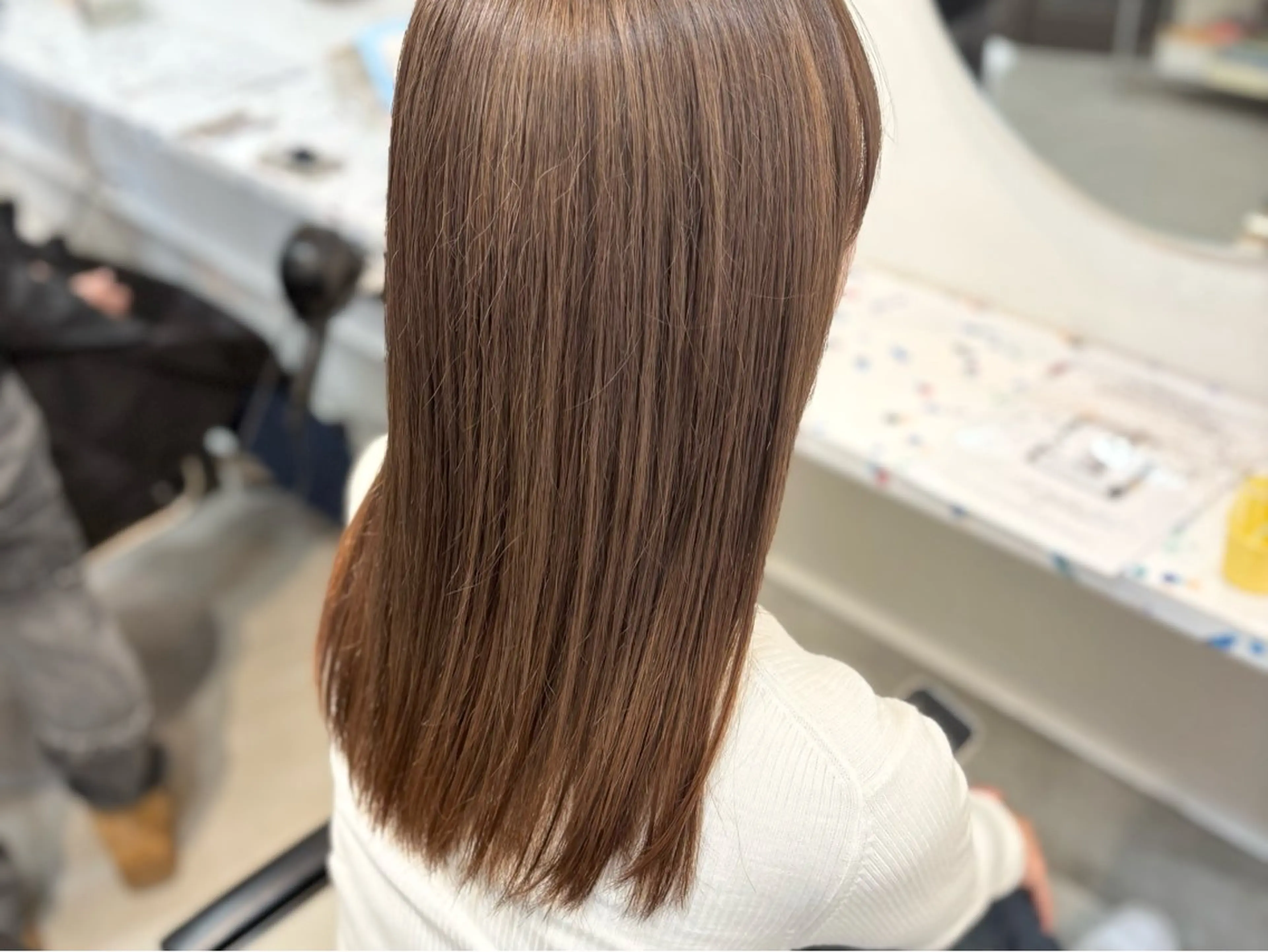 セミロング カラー ベージュカラー ヘアカラー トリートメント まろやかなベージュ 小池春樹のヘアスタイル