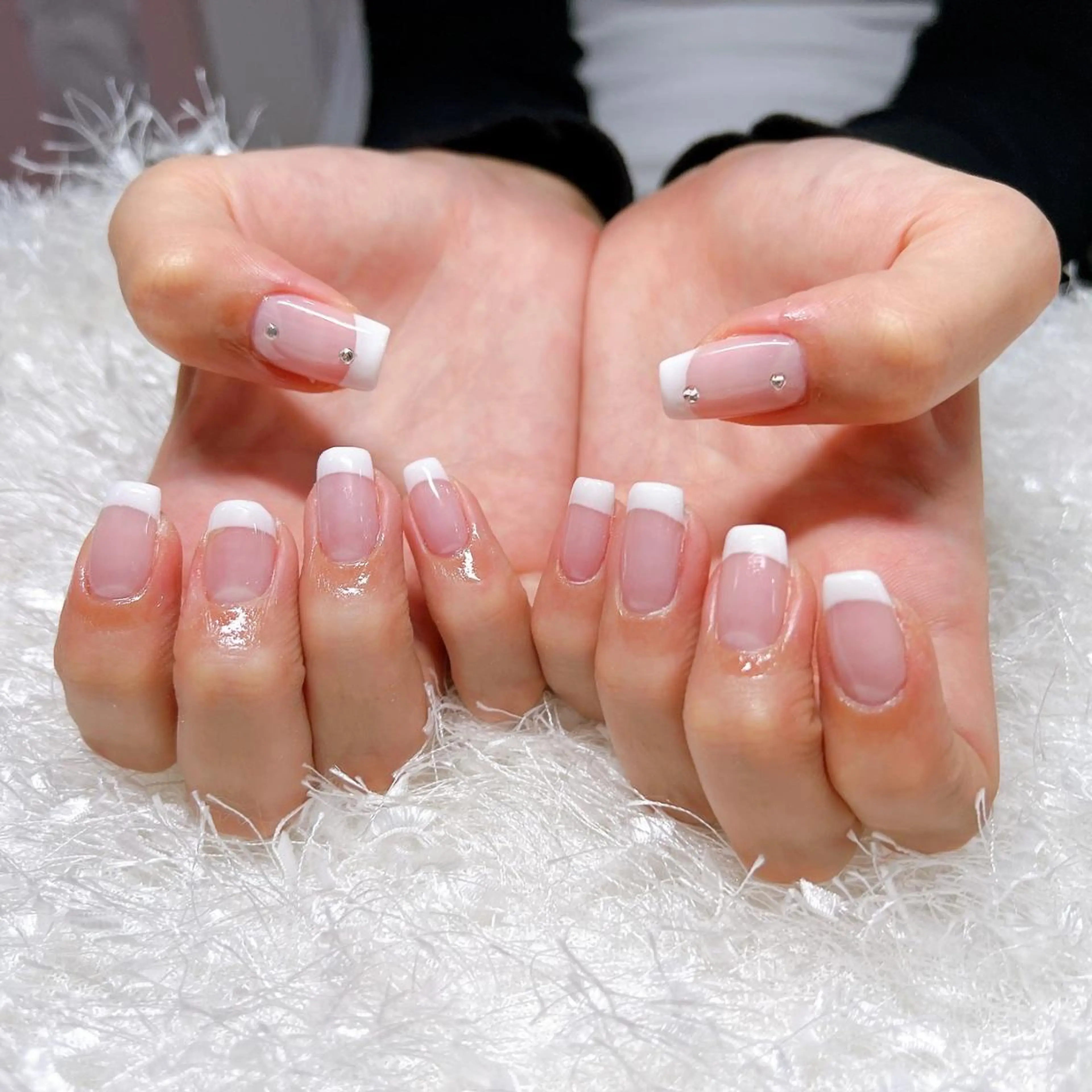 ネイル オーロラネイル 長さ出し フレンチネイル ジェルネイル グラデーション ハンドネイル Nail&eye Belire 新宿のネイルデザイン