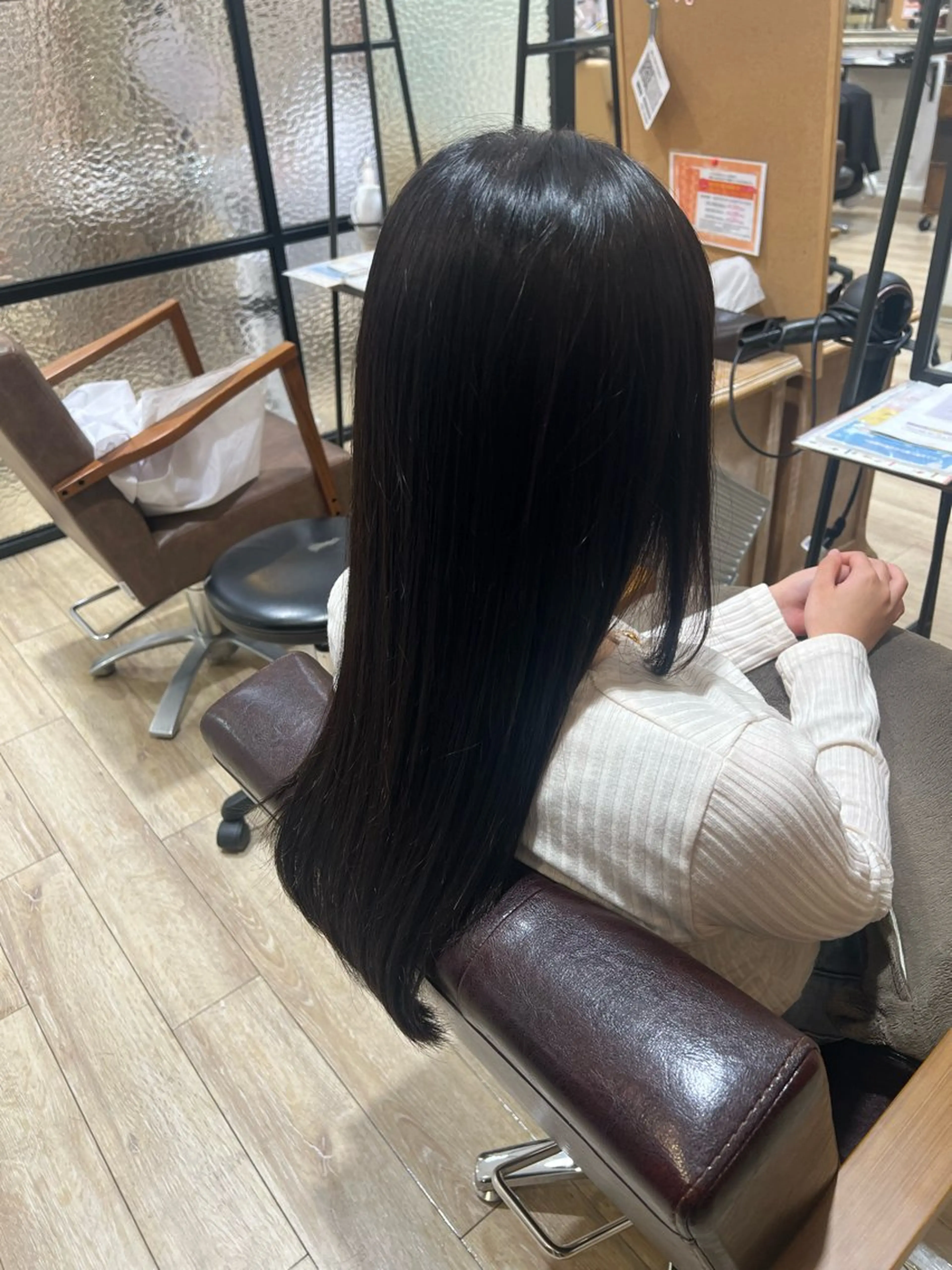 ロング 松山 麻一のヘアスタイル