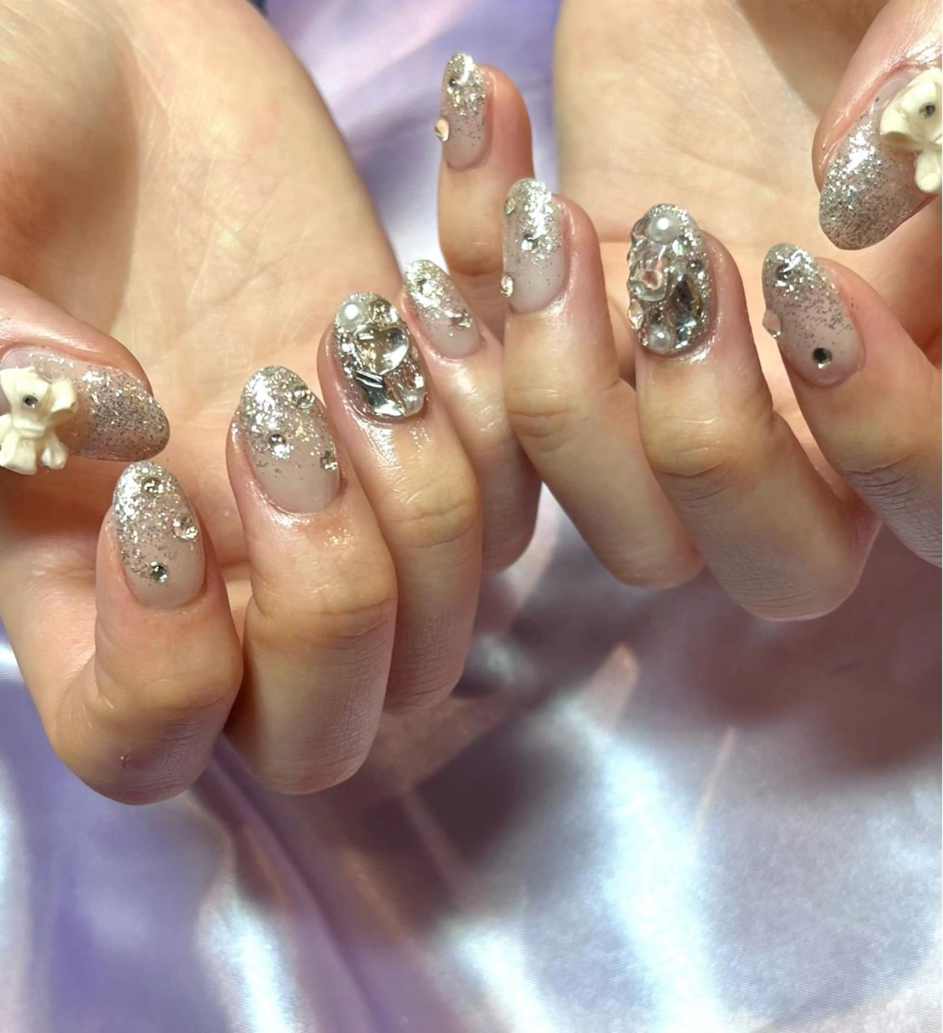 ネイル フレンチネイル グラデーション ハート キラキラネイル 韓国ネイル ハンドネイル フットネイル para ☀︎ sol by BECK所属・Para Sol nail　Maoのネイルデザイン