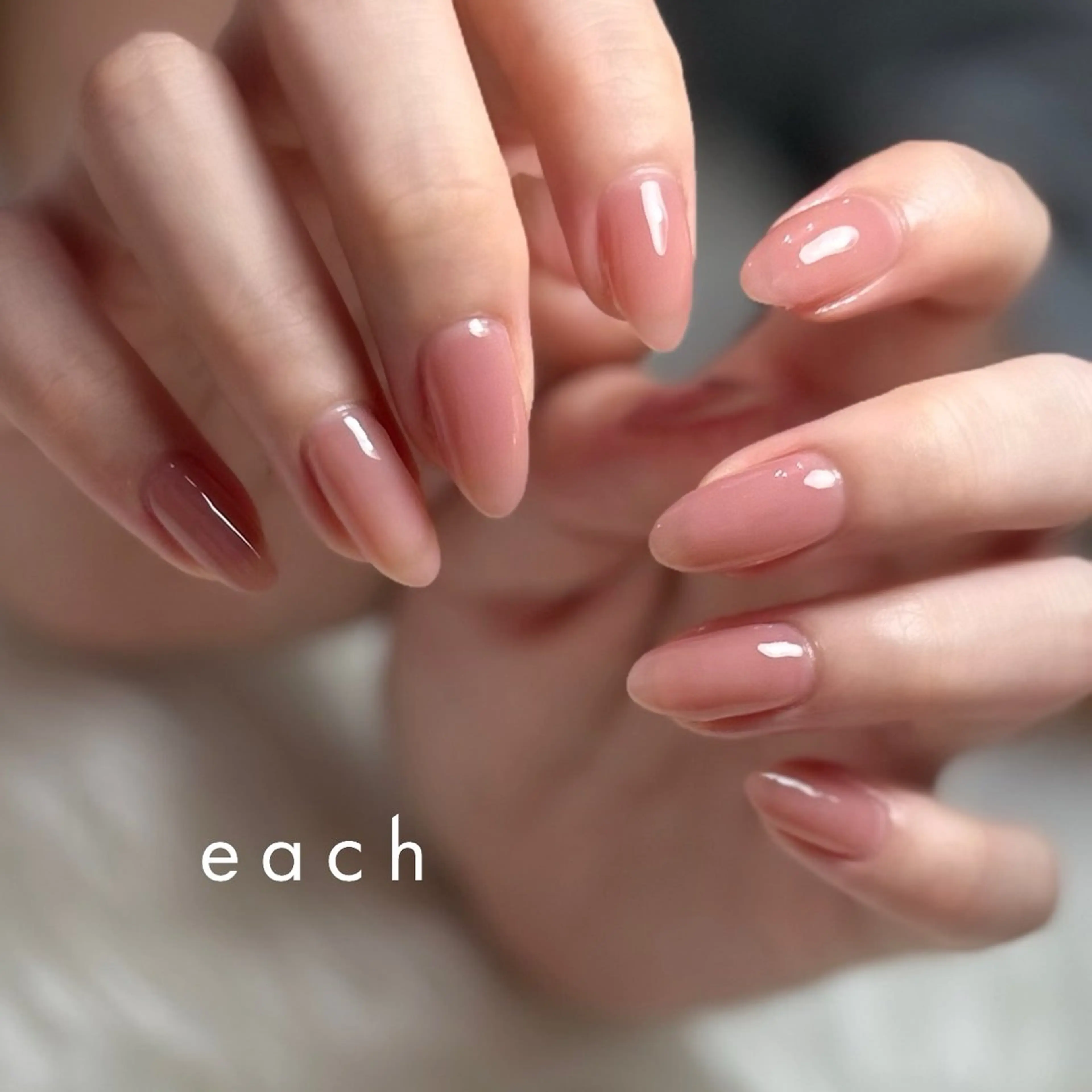 ネイル ワンカラーネイル 𝒆𝒂𝒄𝒉 kanako 🕊のネイルデザイン